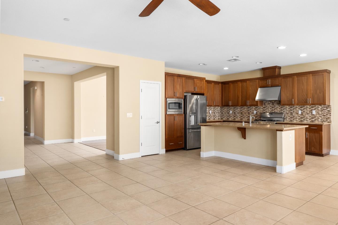 9881 Rancho Hills Drive