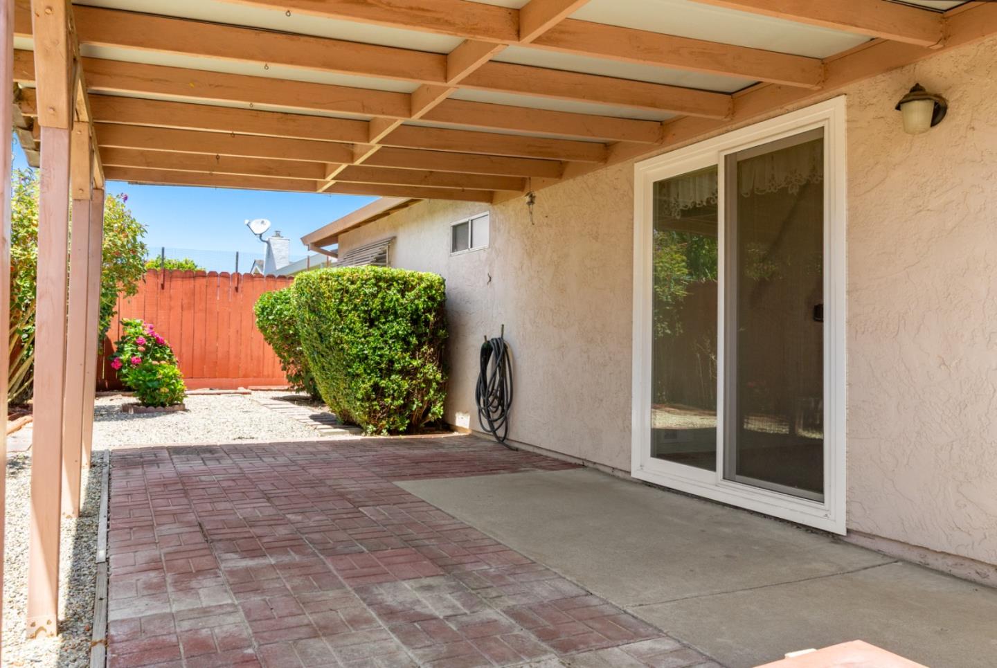 459 Vivienne Drive
