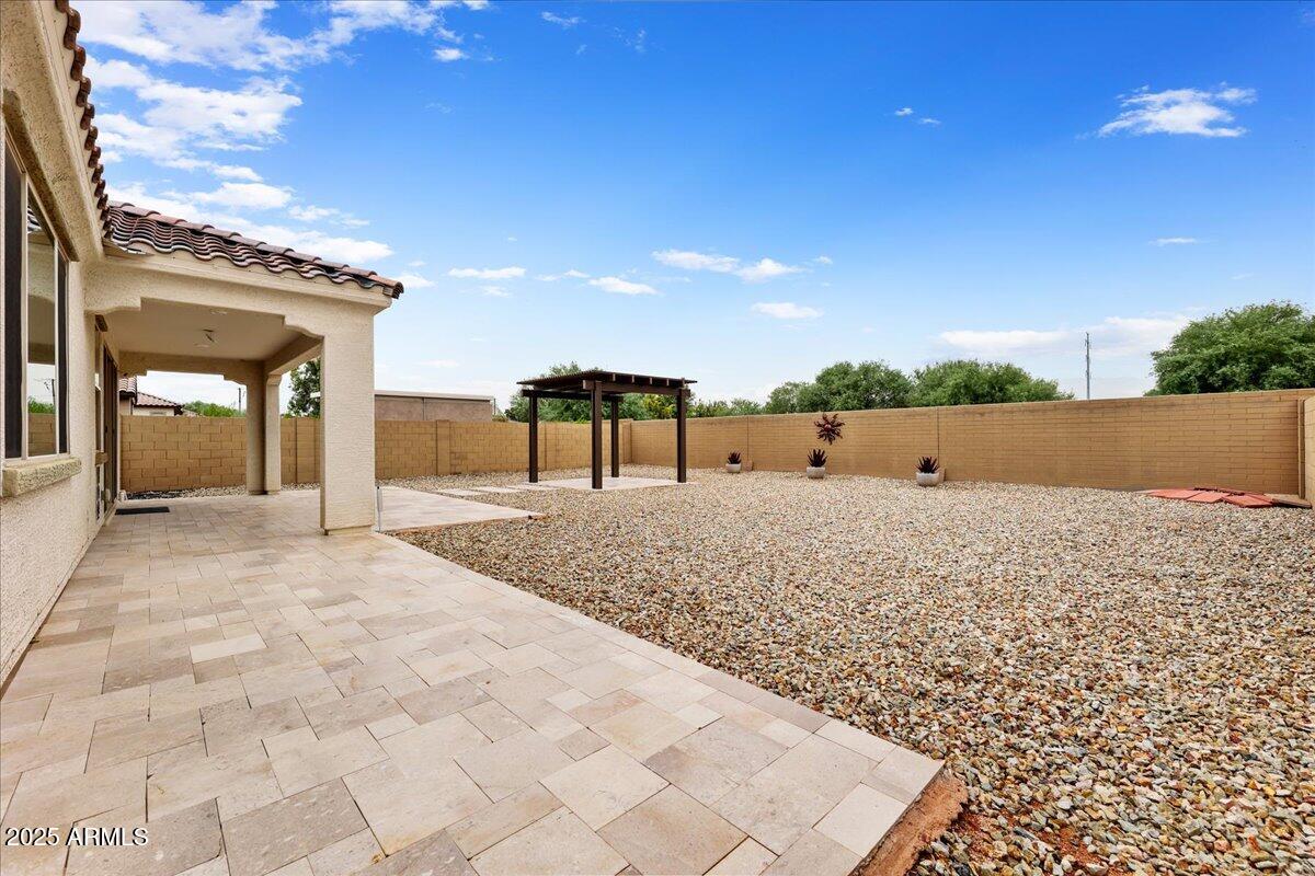 2745 W POLLACK Street