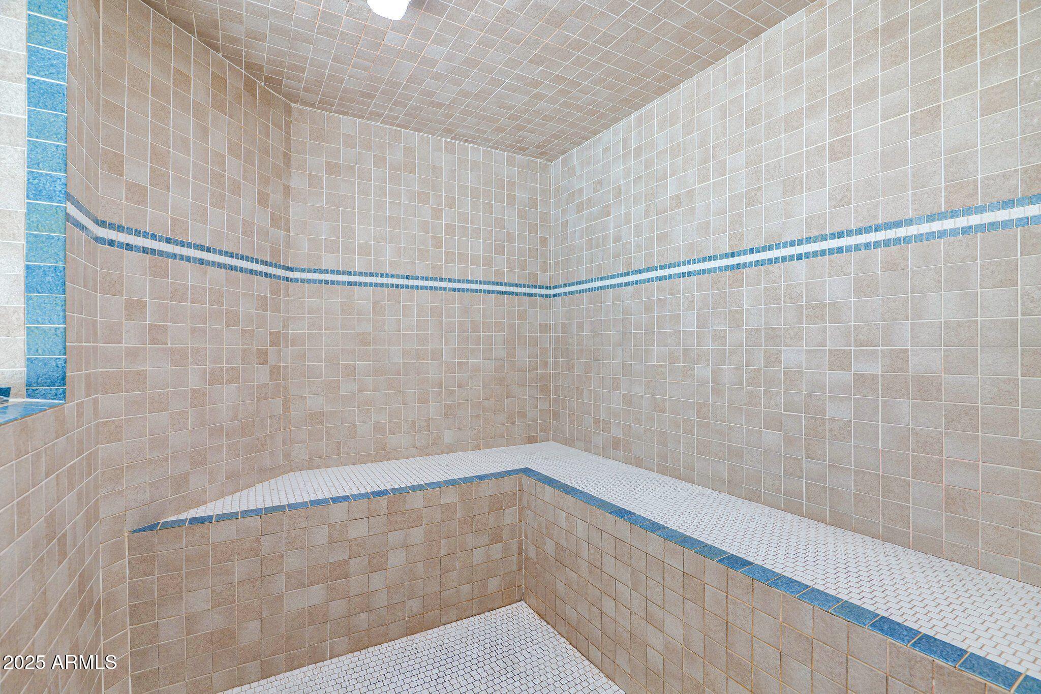 15095 N THOMPSON PEAK Parkway, 1050