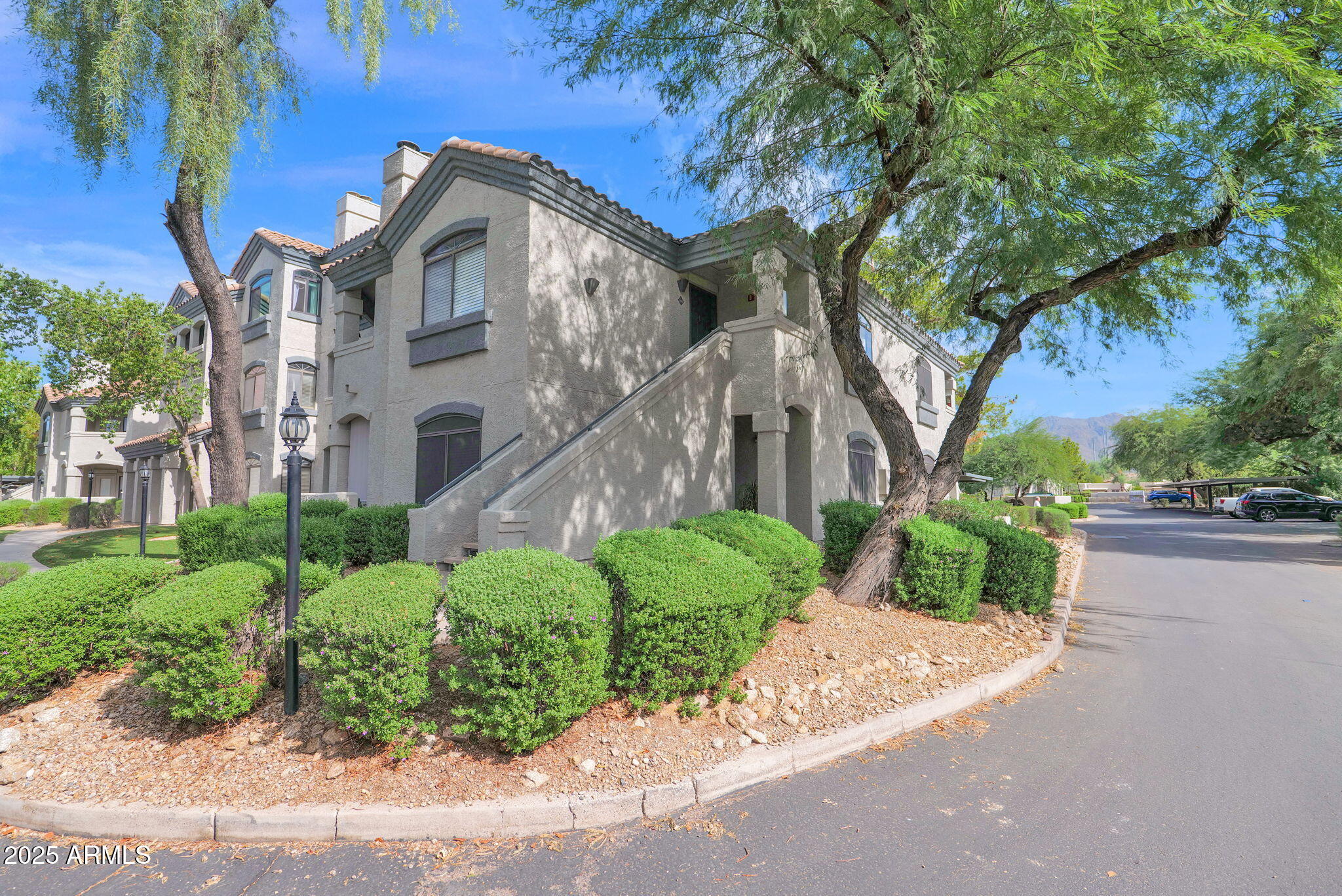 15095 N THOMPSON PEAK Parkway, 1050