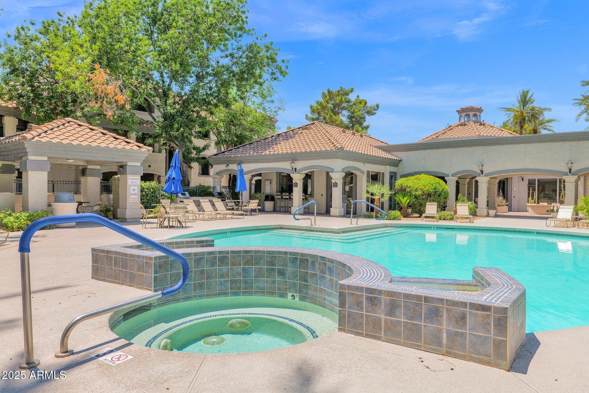 15095 N THOMPSON PEAK Parkway, 1050