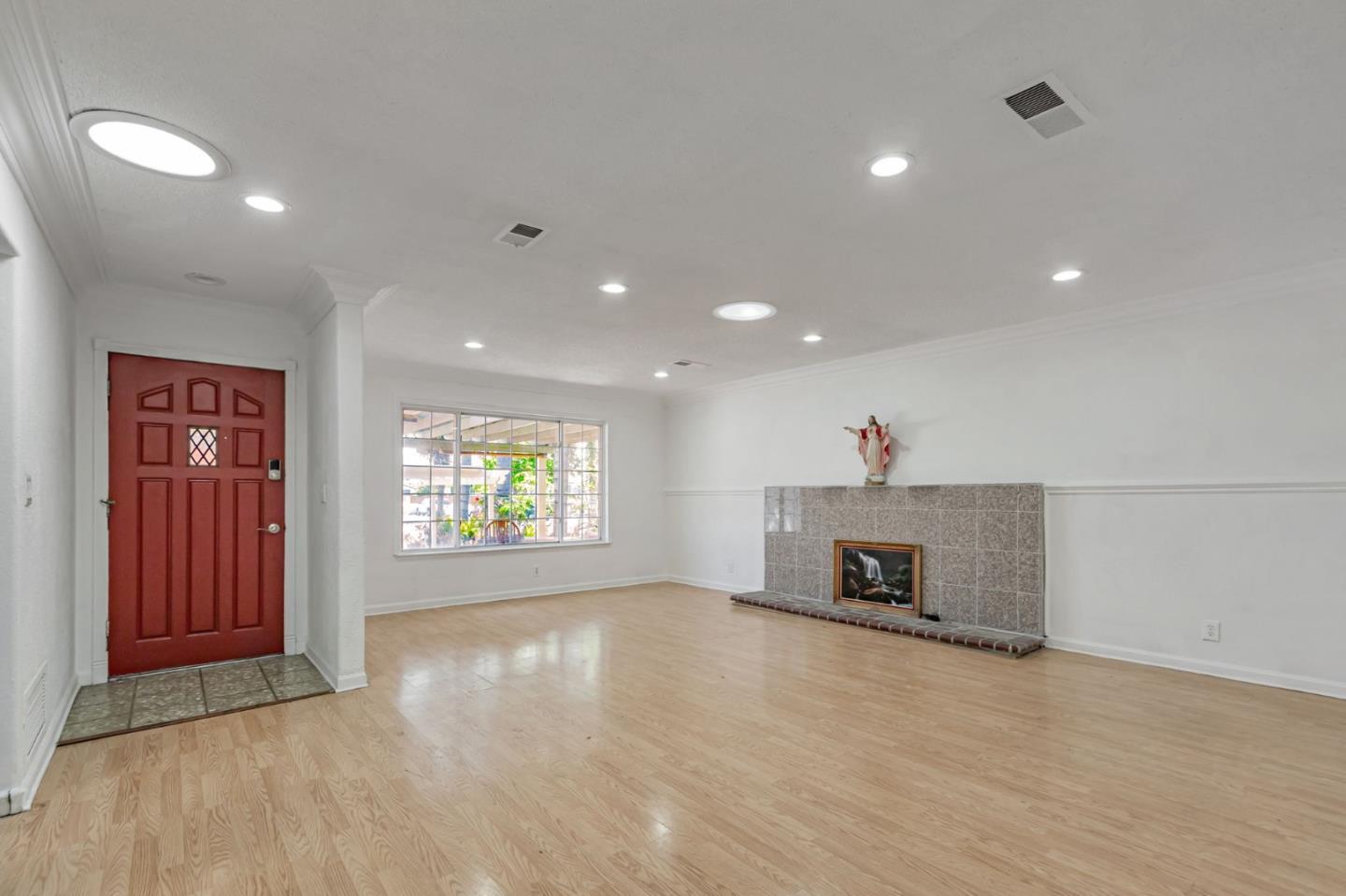 1087 Starlite Drive
