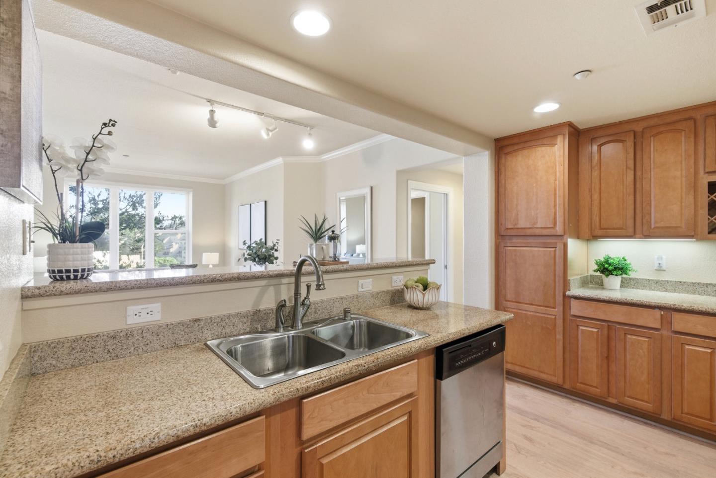 2260 Gellert Boulevard 1102