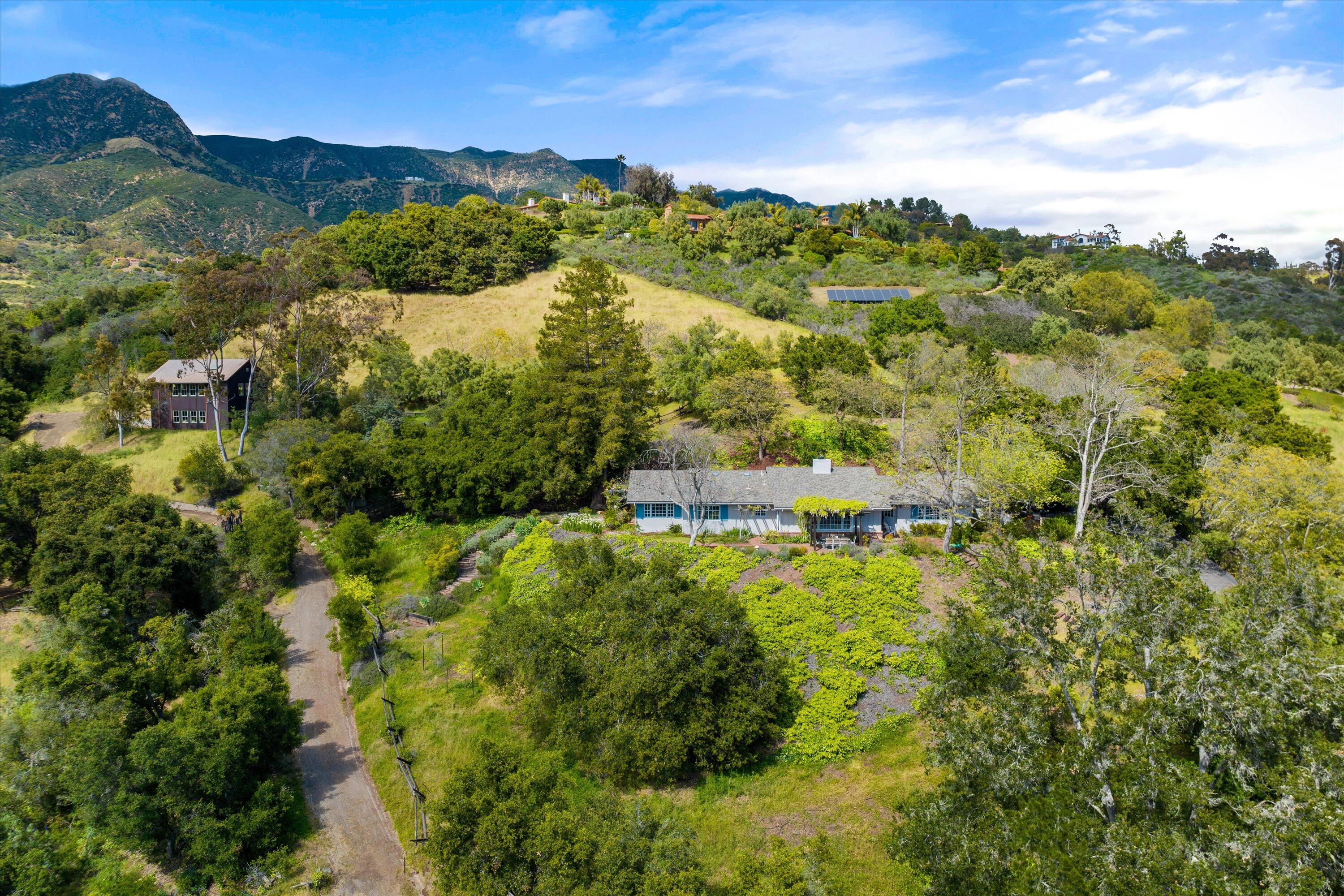 2870 E Valley Road