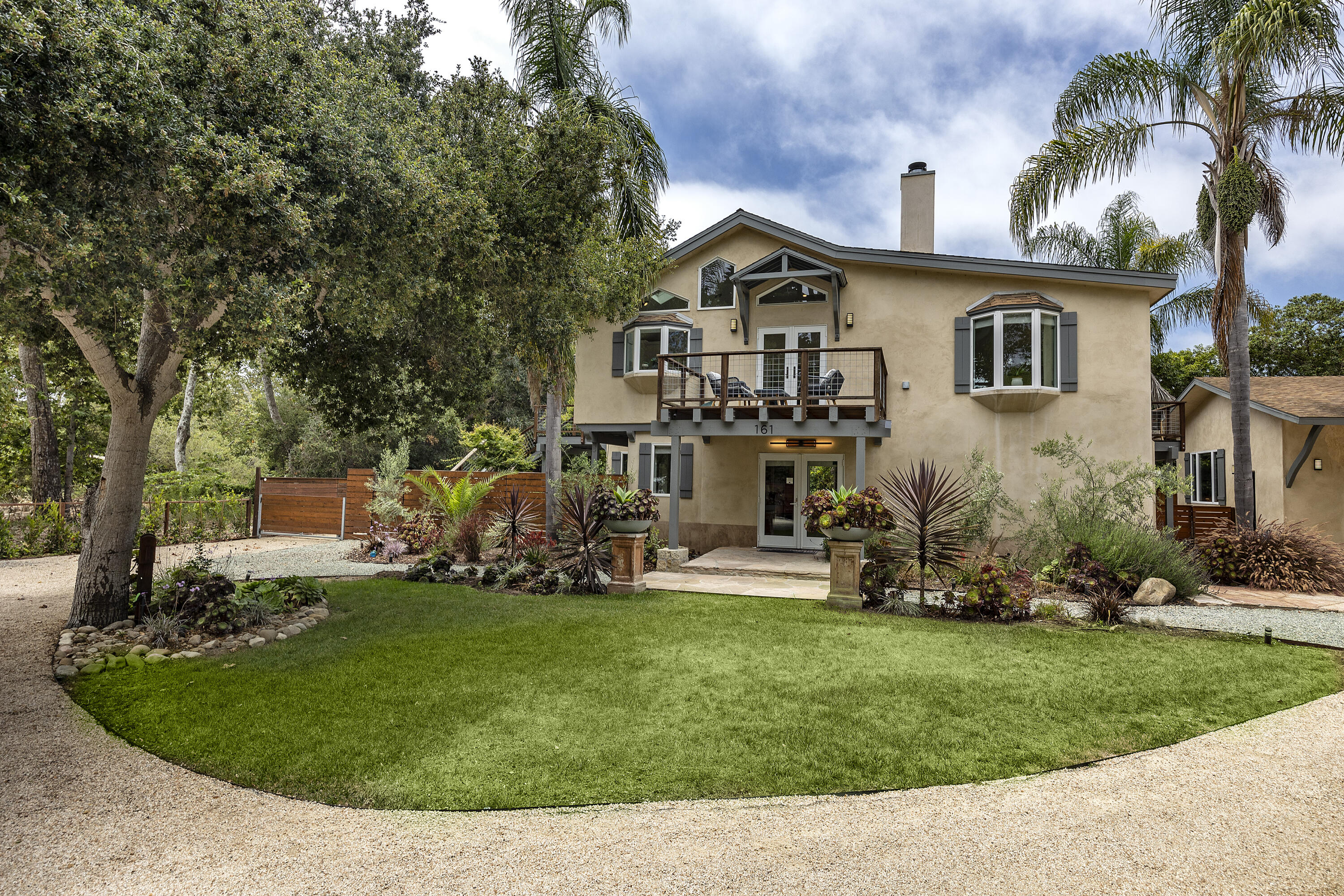 161 Loureyro Road