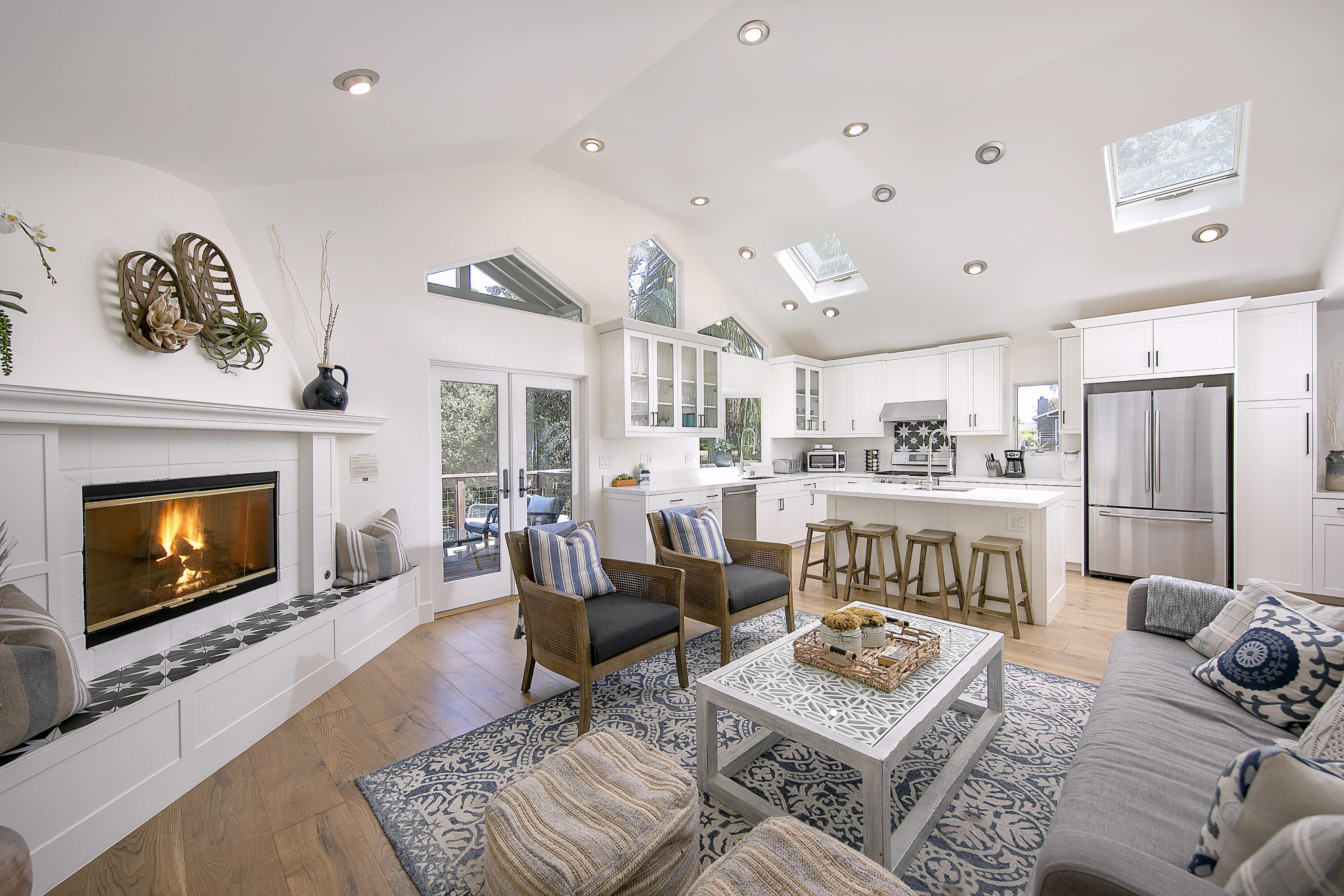 161 Loureyro Road