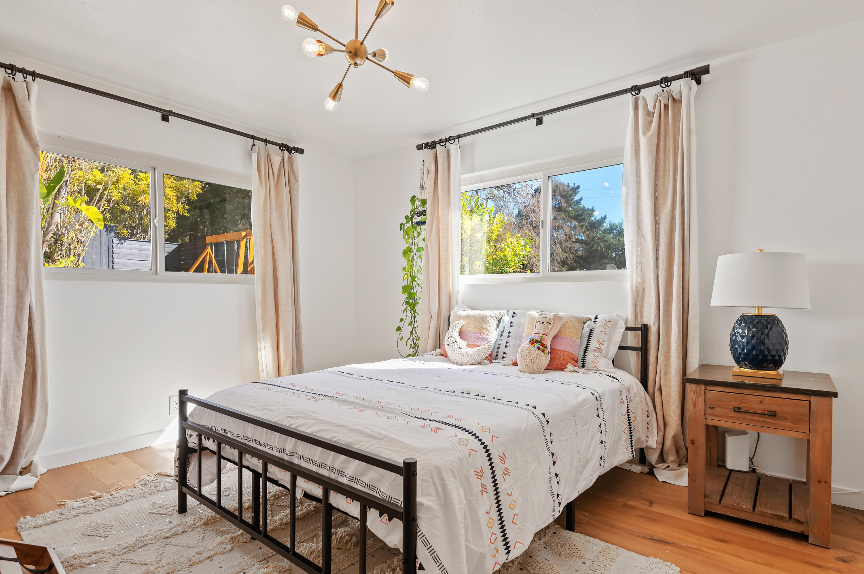 3241 Lucinda Lane