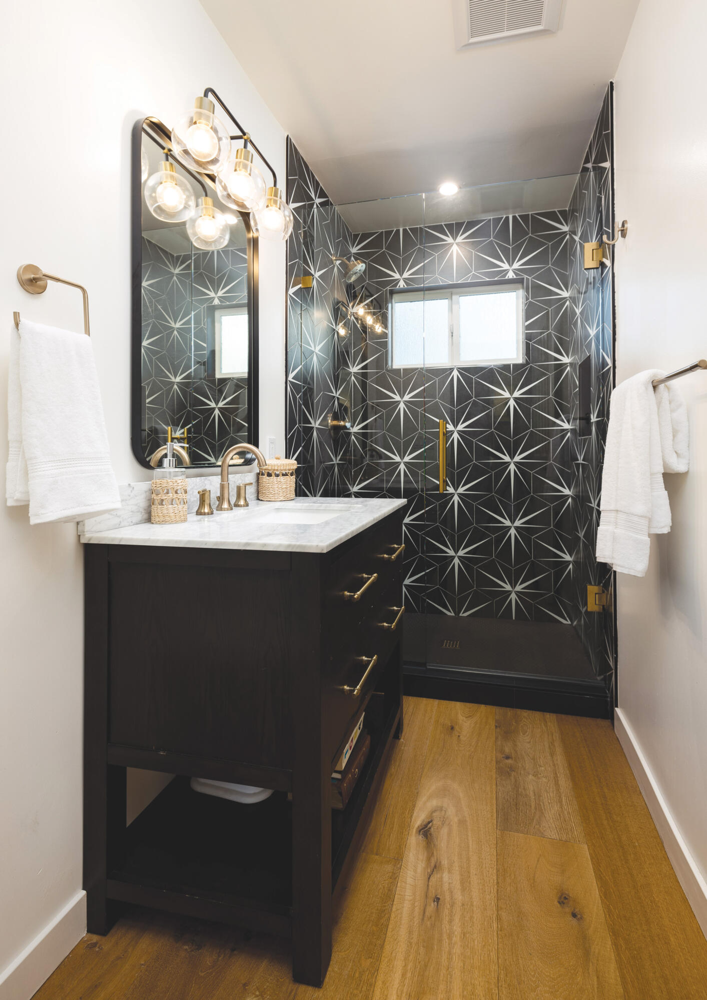 3241 Lucinda Lane