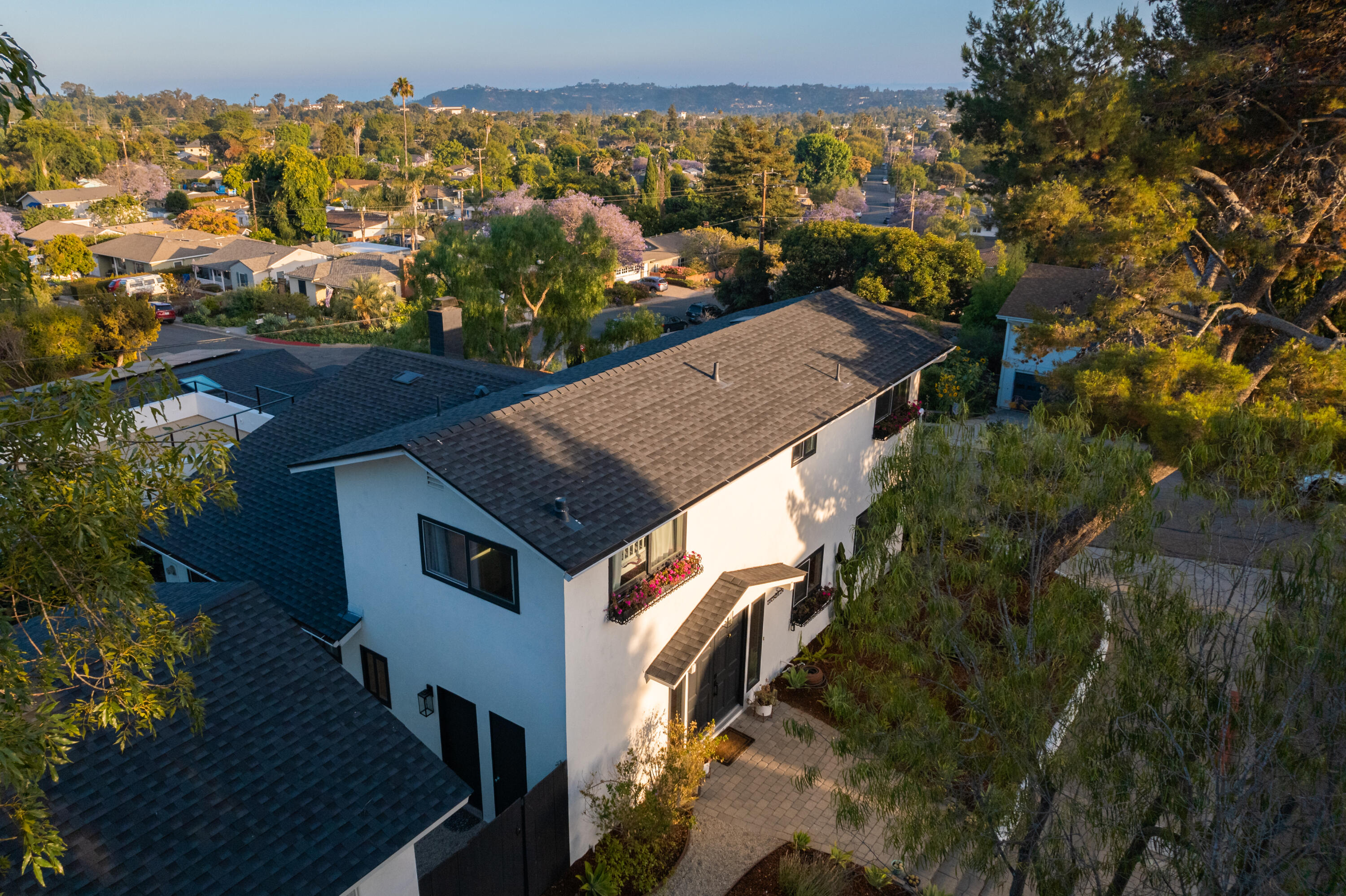 3241 Lucinda Lane