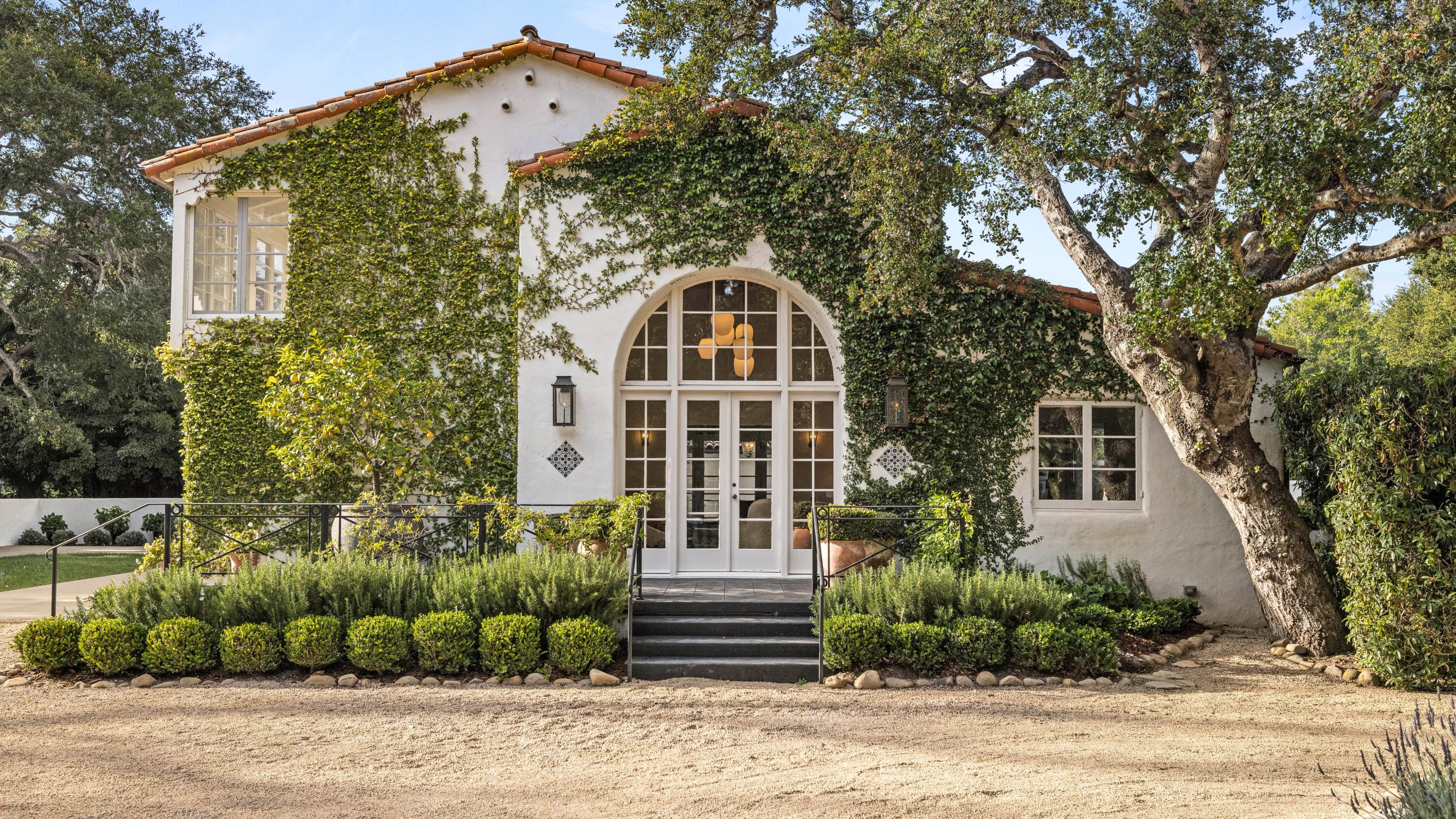 1586 San Leandro Lane