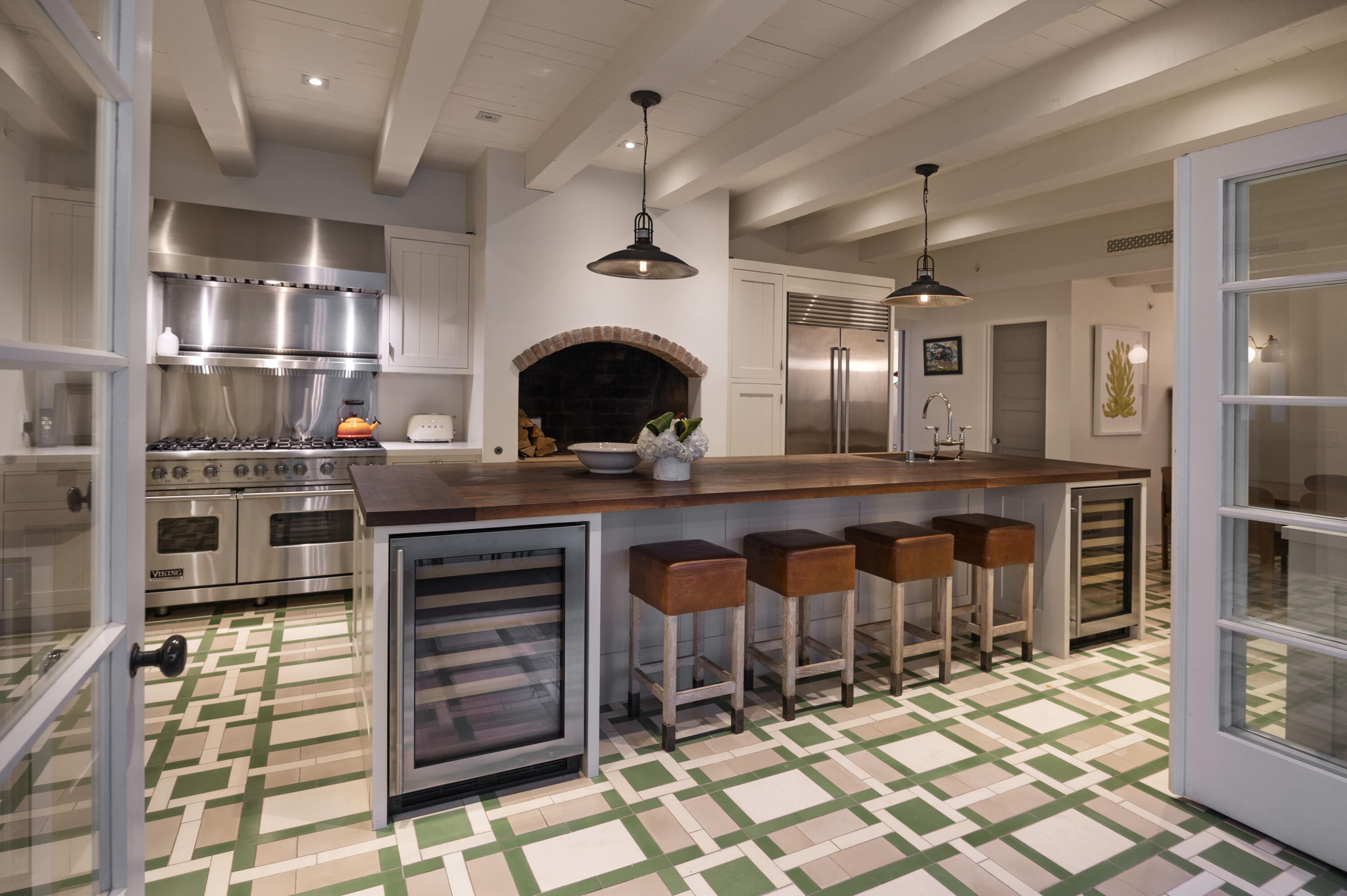 1586 San Leandro Lane