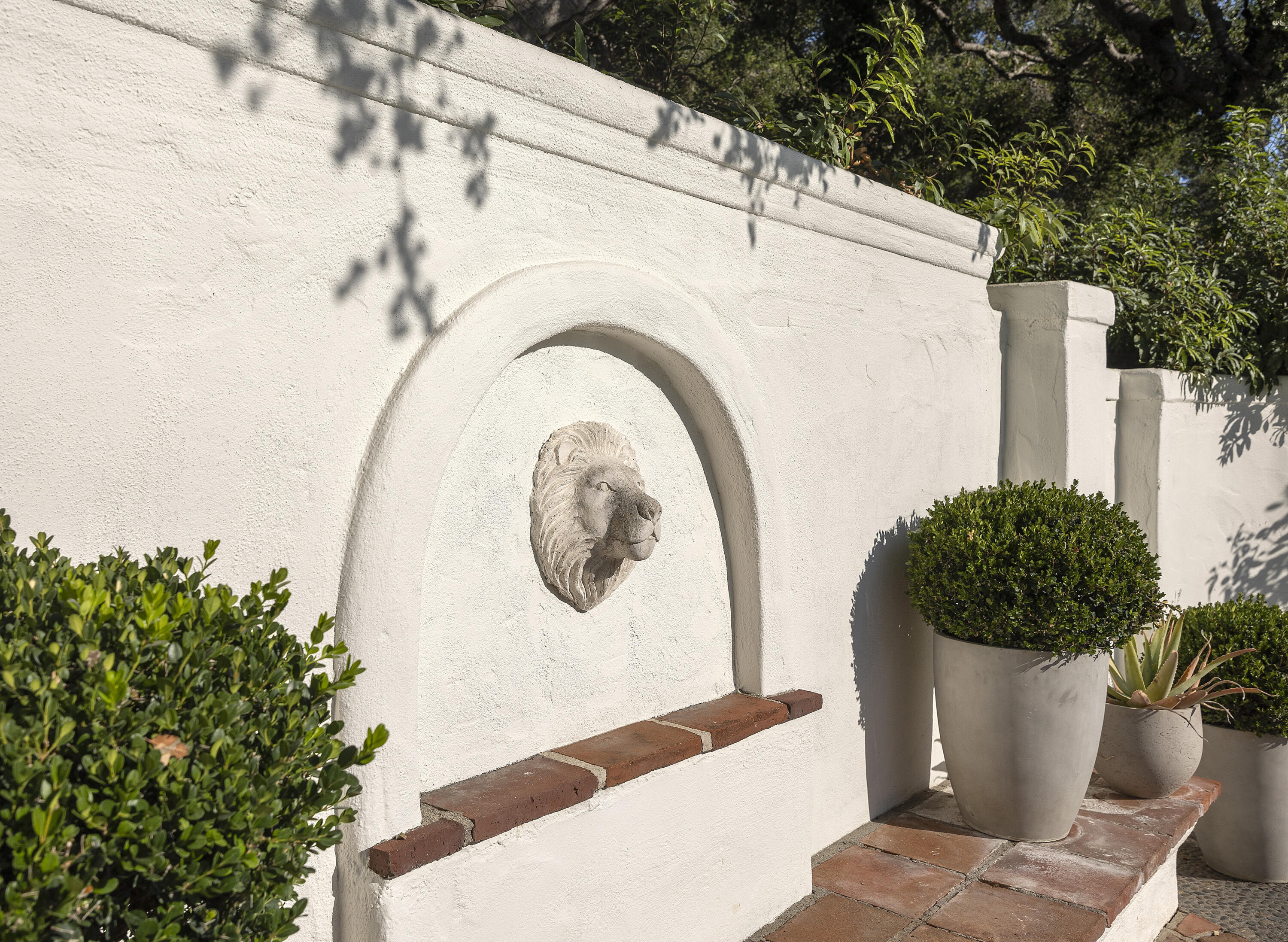 1586 San Leandro Lane