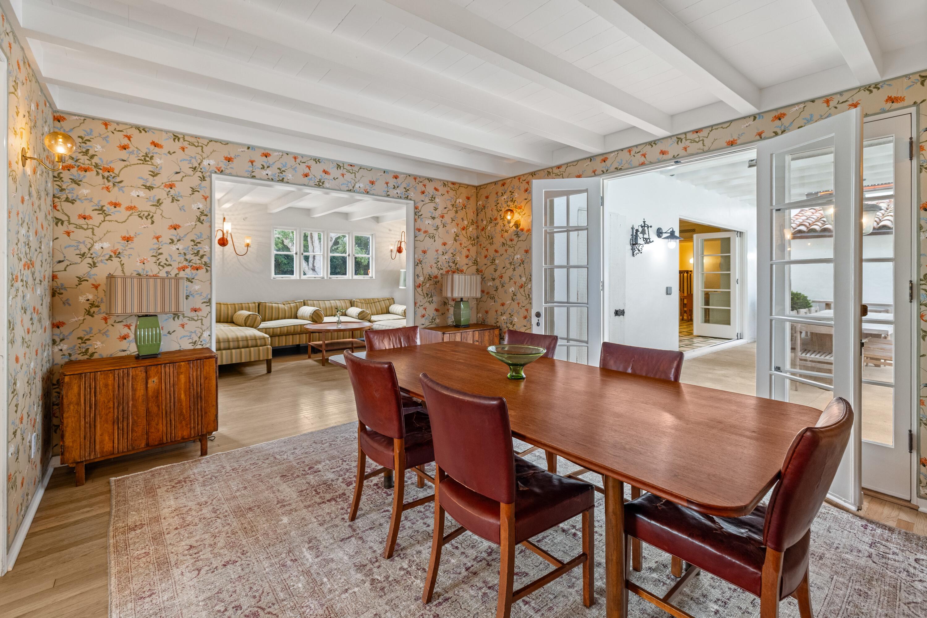 1586 San Leandro Lane