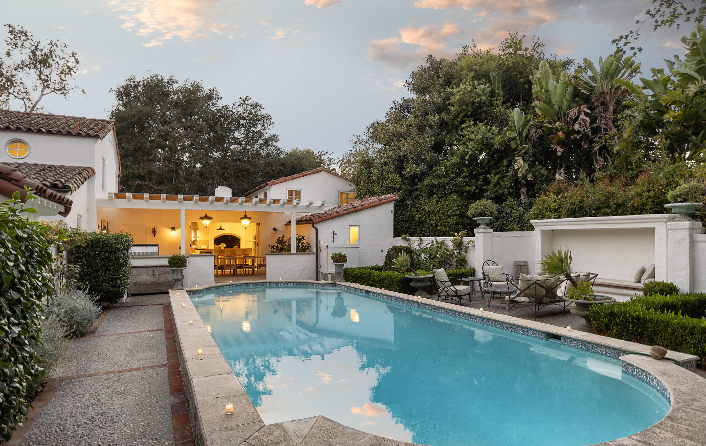1586 San Leandro Lane