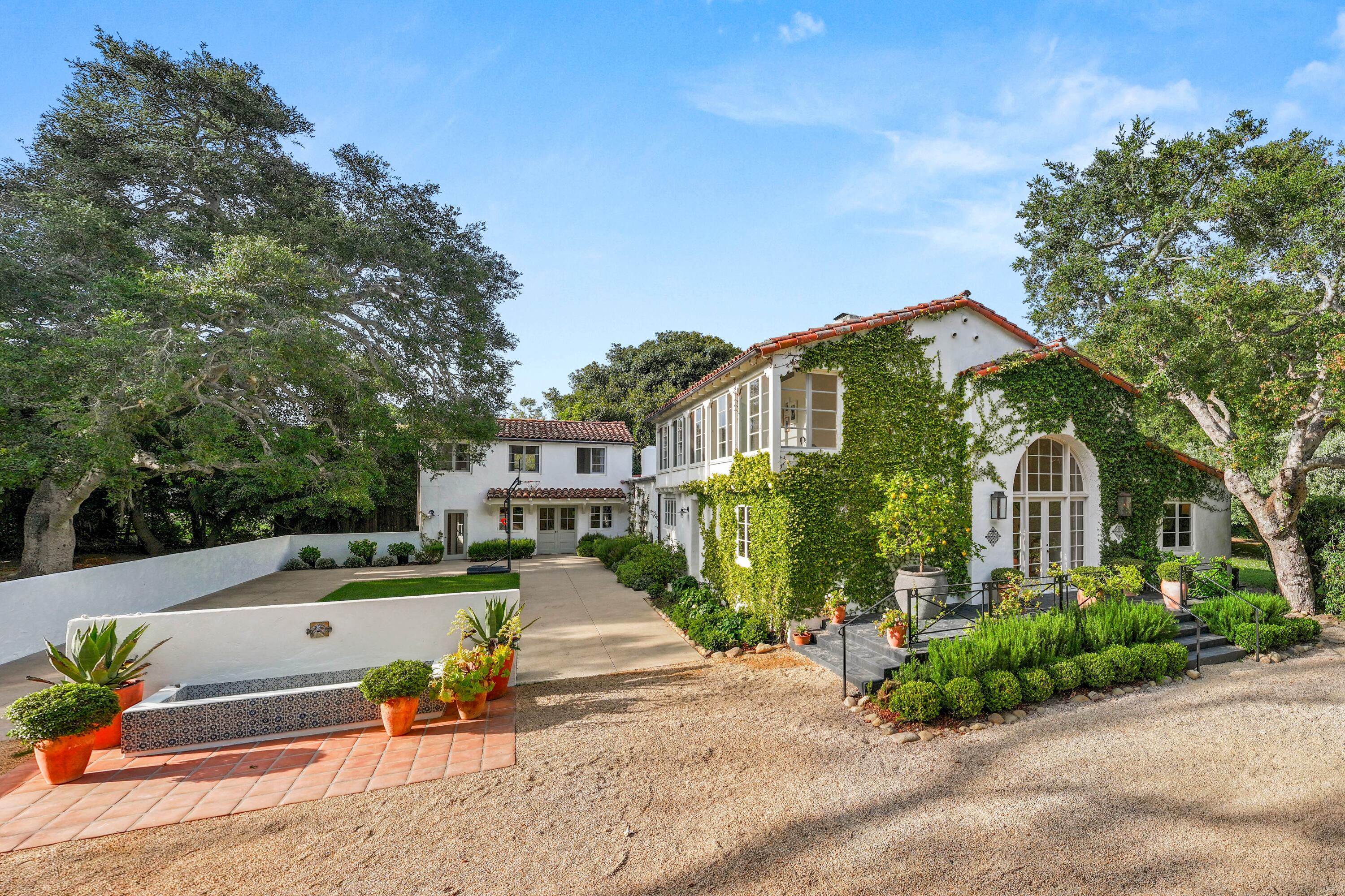1586 San Leandro Lane
