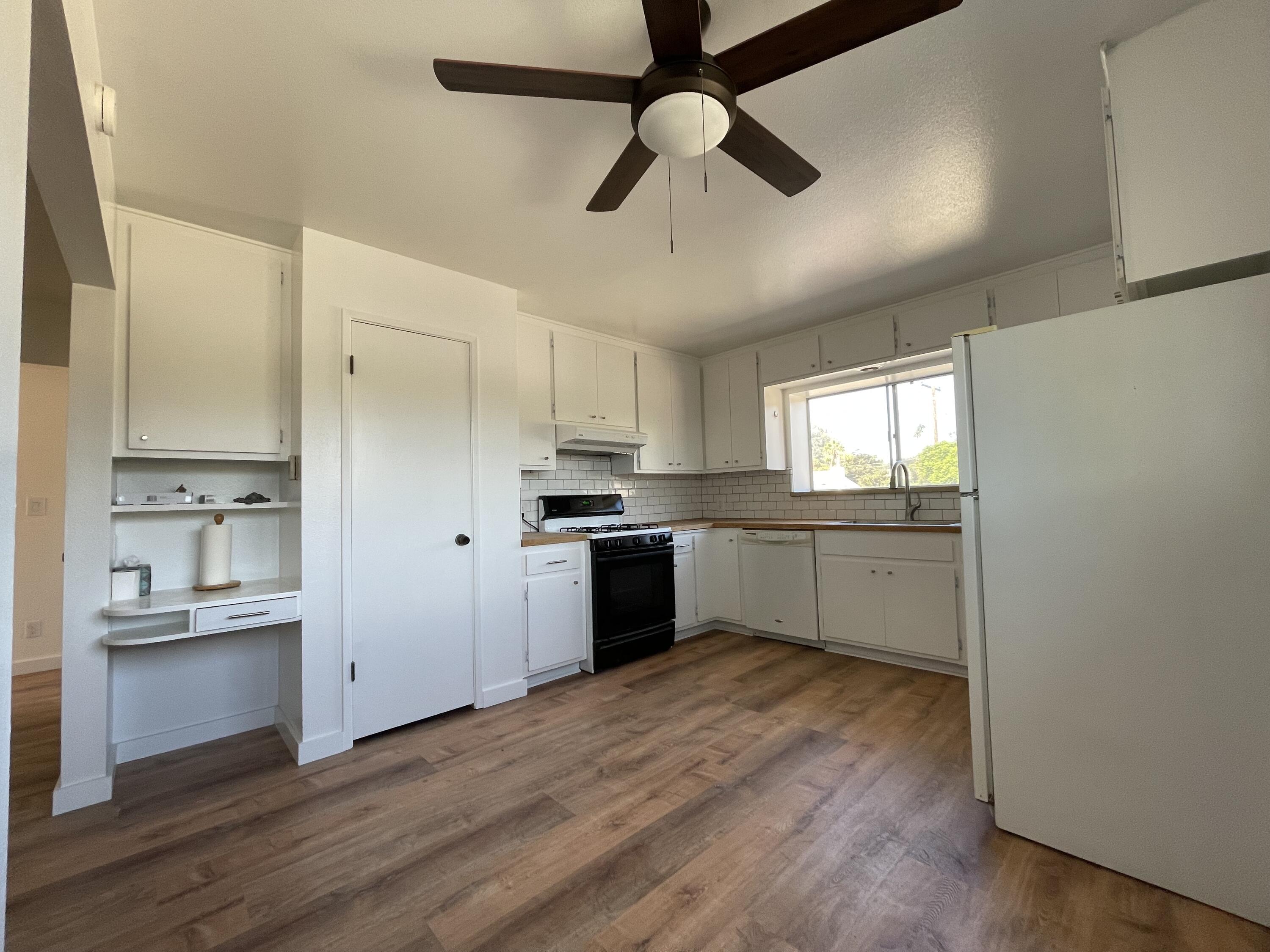 2827-2829 Serena Road