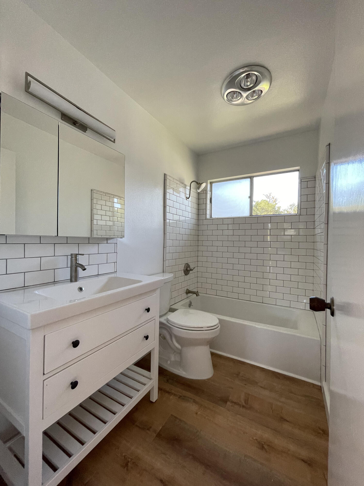 2827-2829 Serena Road