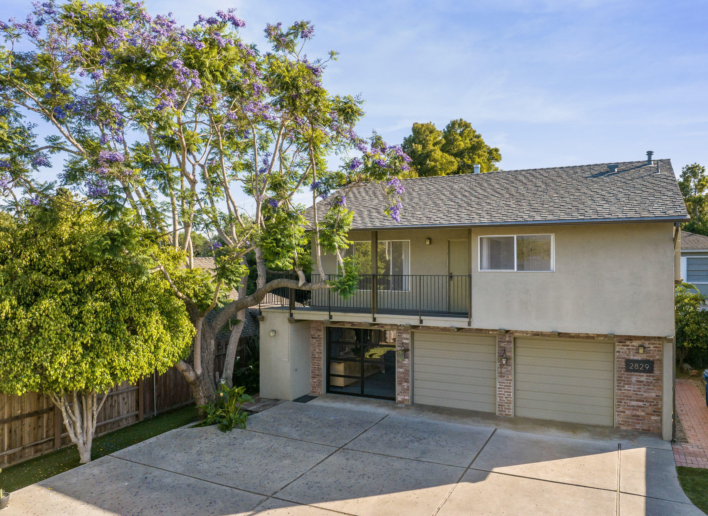 2827-2829 Serena Road