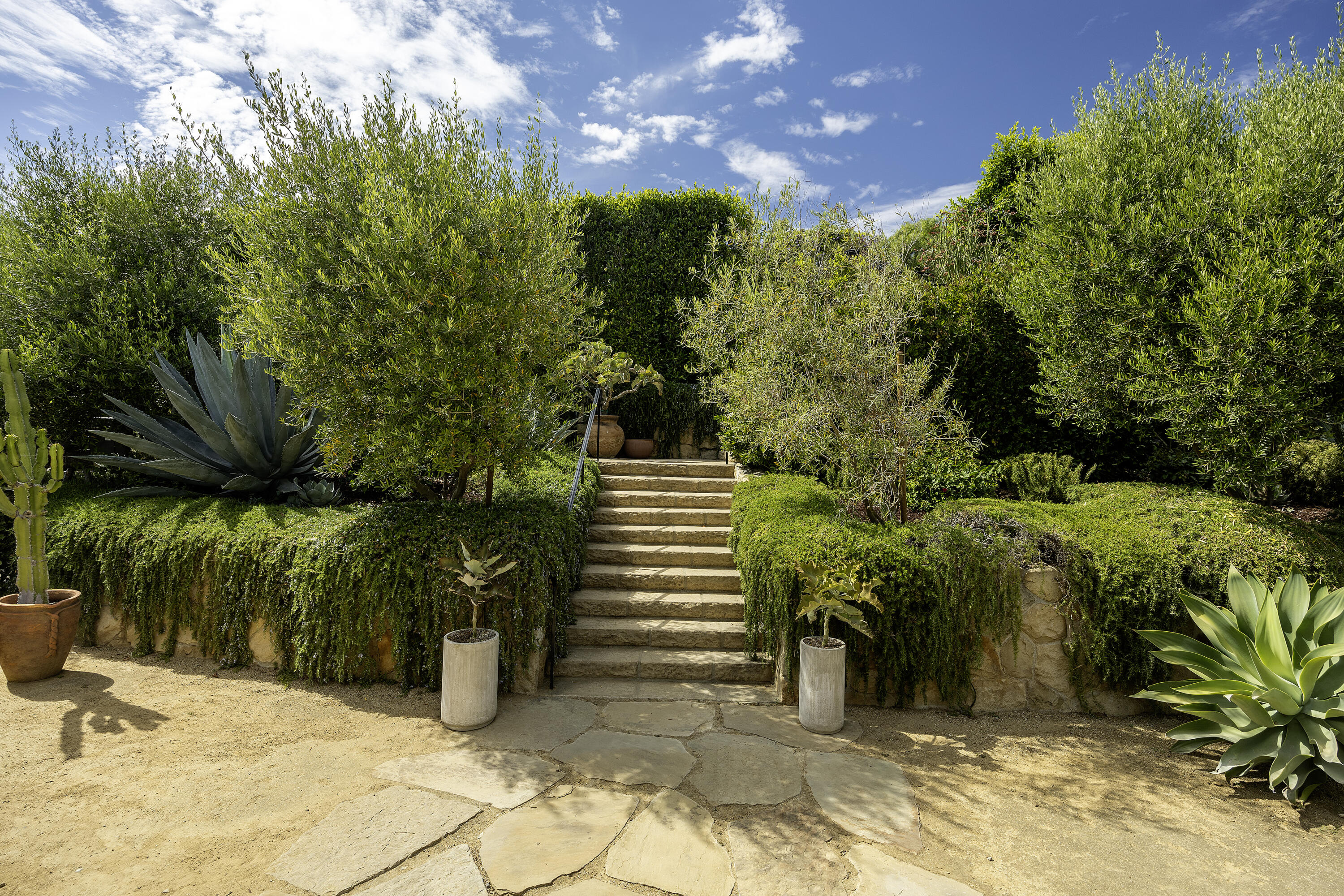 904 Jimeno Road
