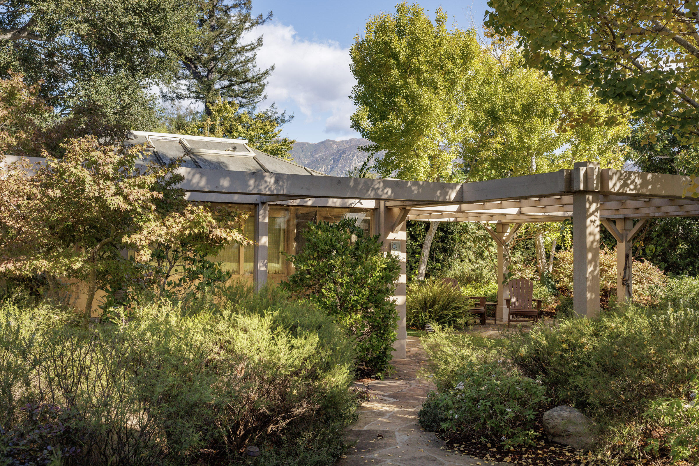 231 Middle Road
