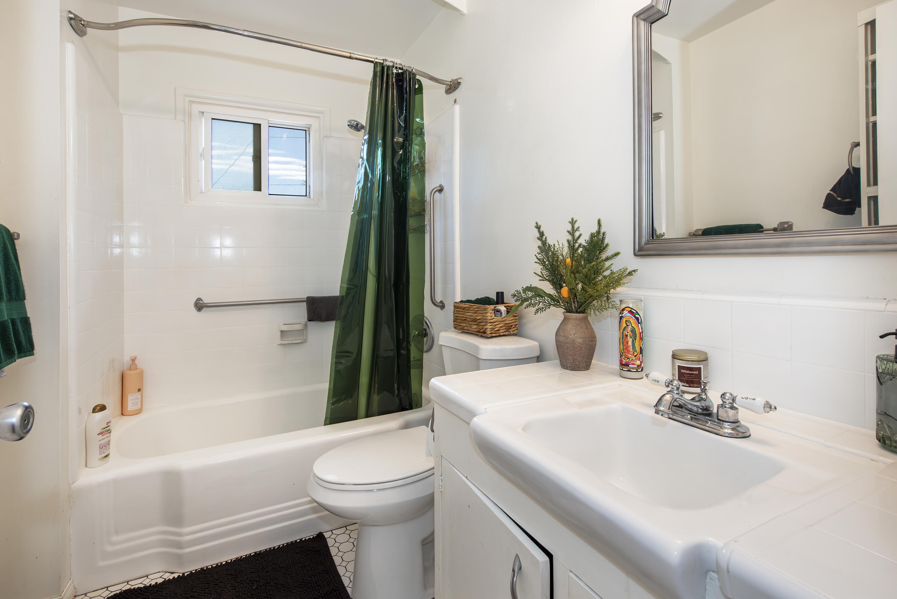 3117 Foothill Road