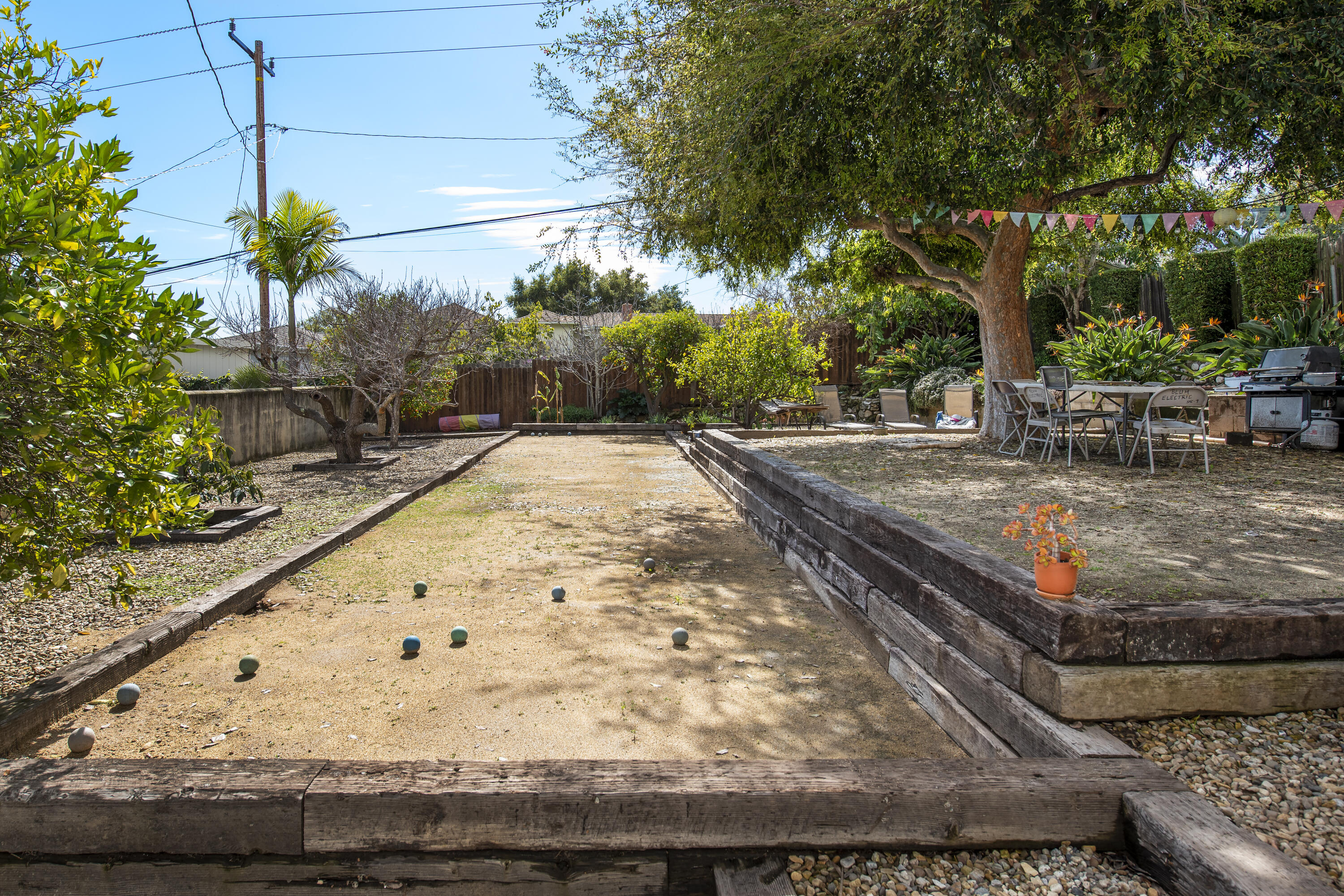 3117 Foothill Road