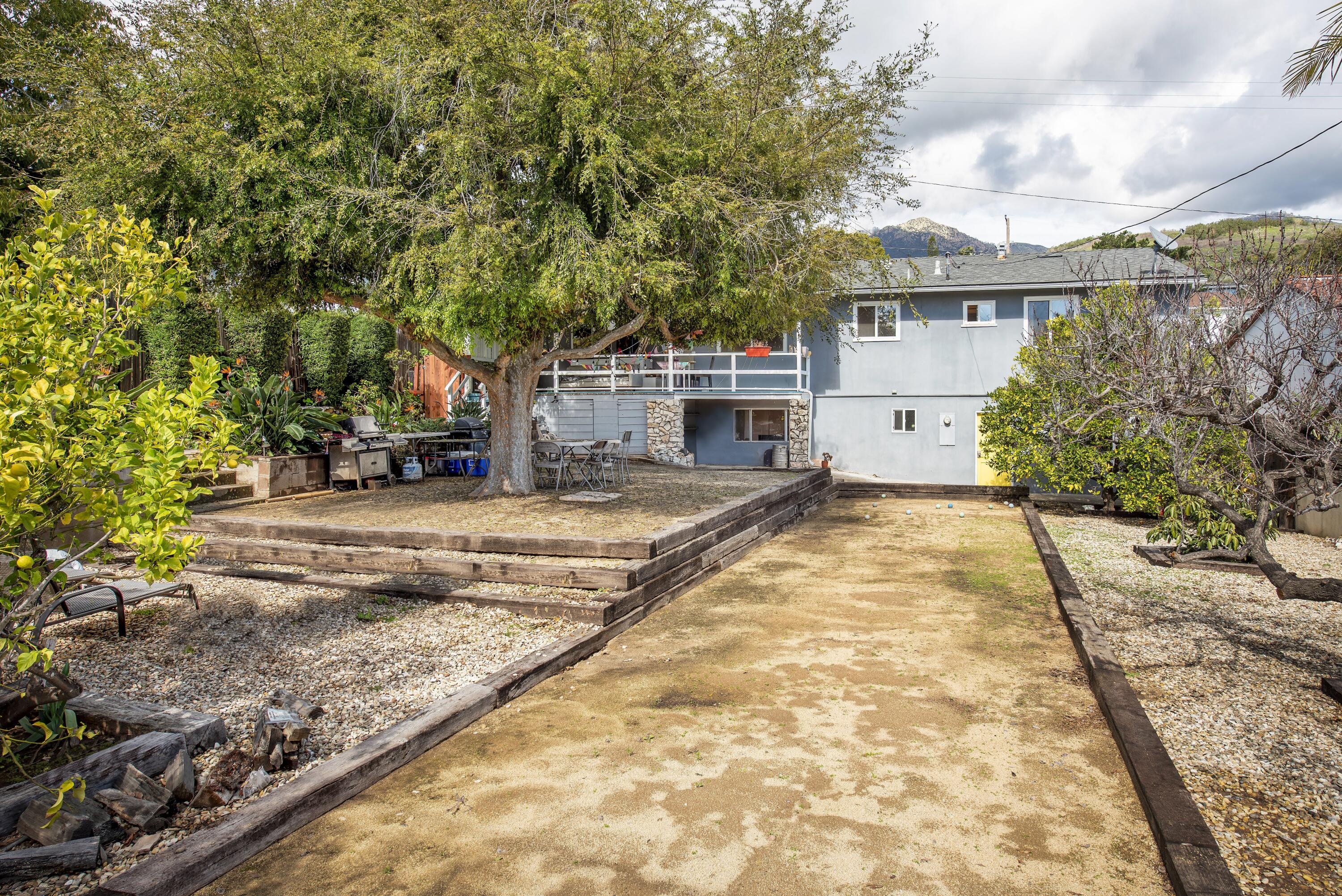 3117 Foothill Road