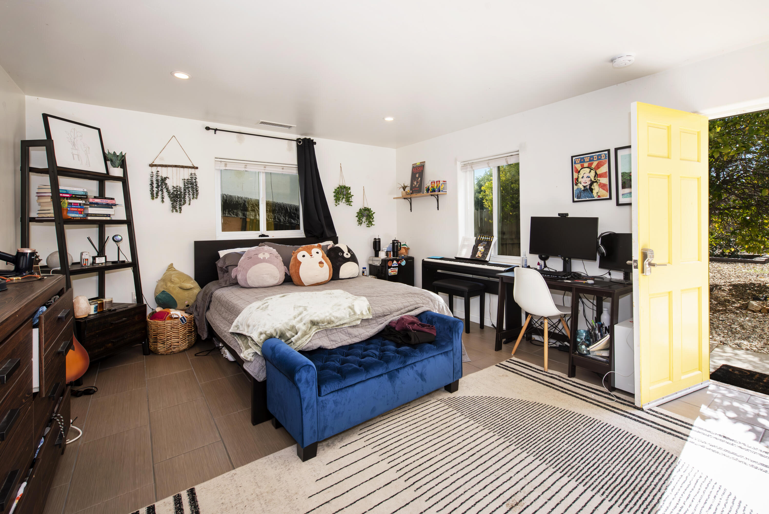 3117 Foothill Road
