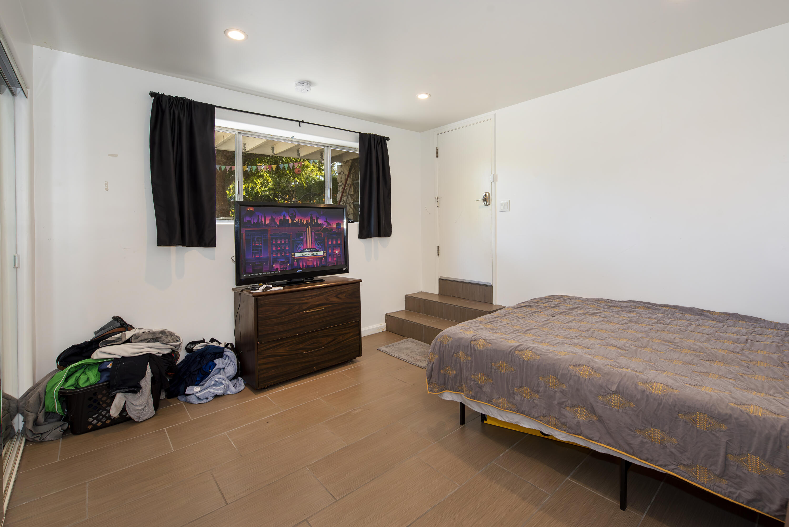 3117 Foothill Road