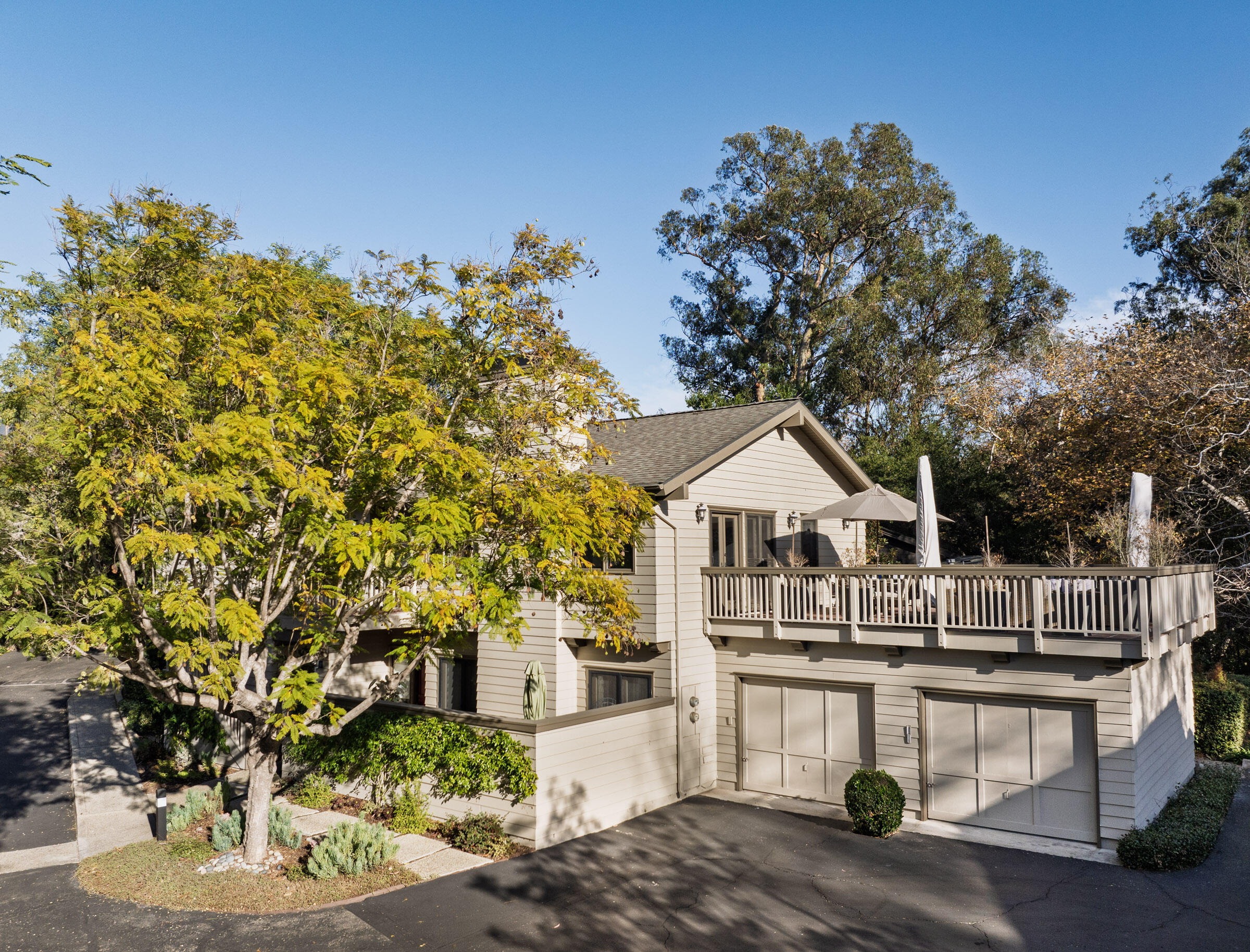 2731 Miradero Drive