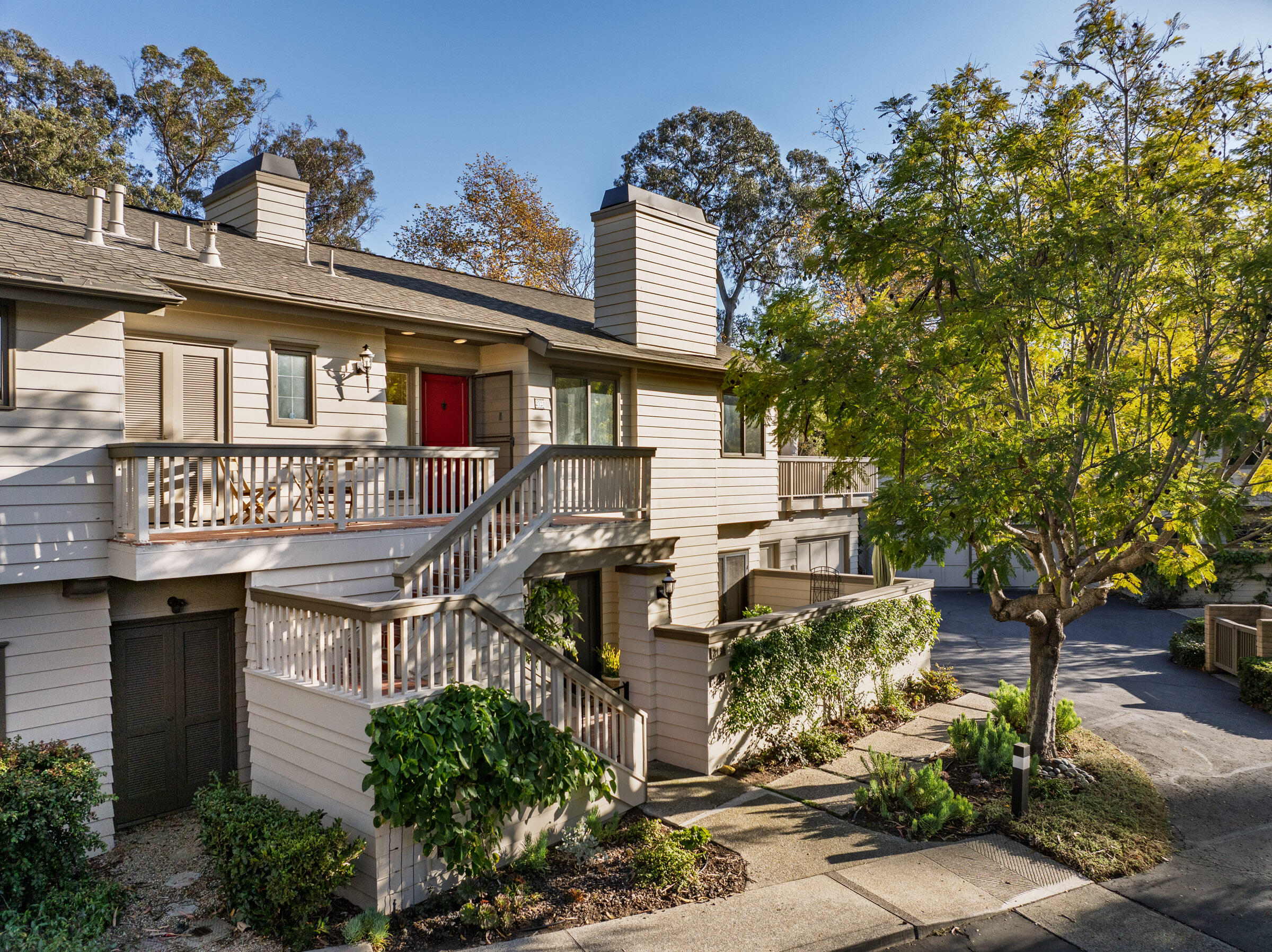 2731 Miradero Drive
