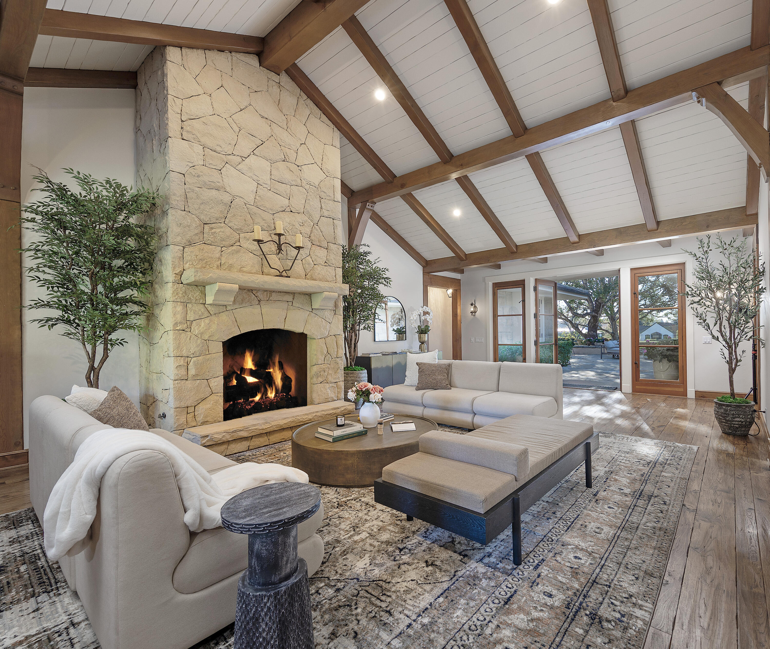 2125 Ten Acre Road