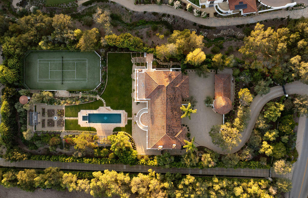 1475 East Mountain Drive