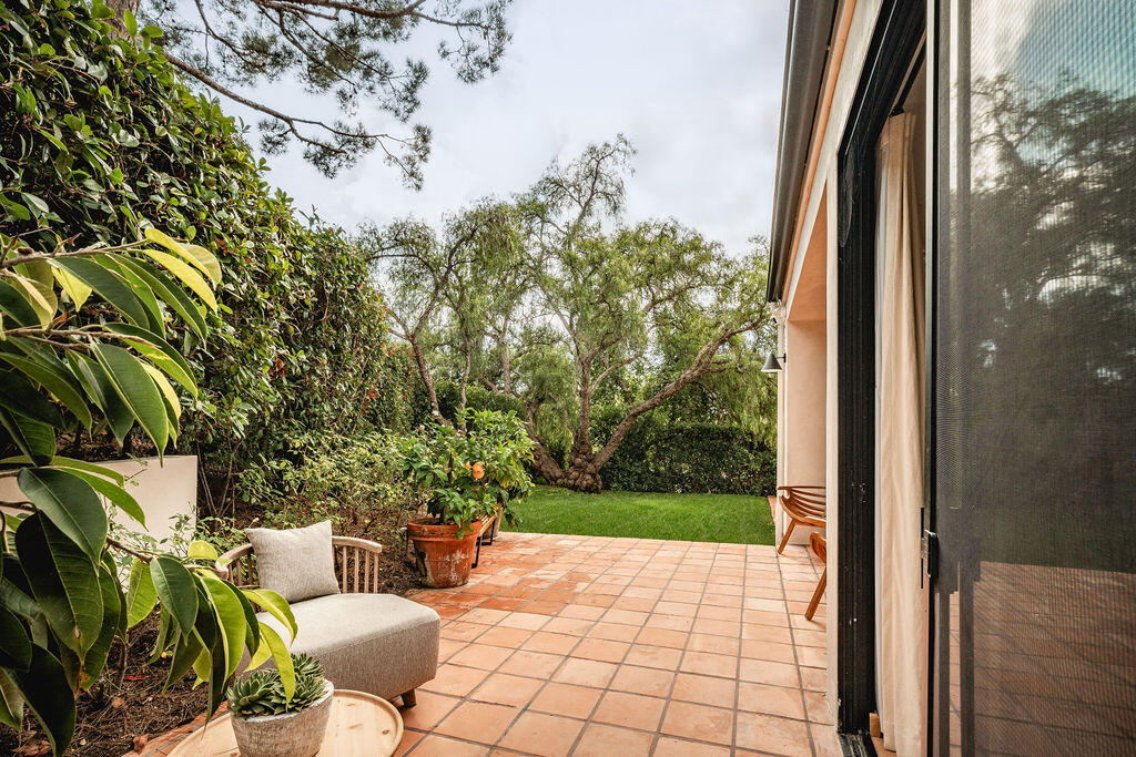 315 Calle Elegante