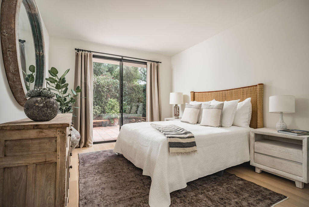 315 Calle Elegante