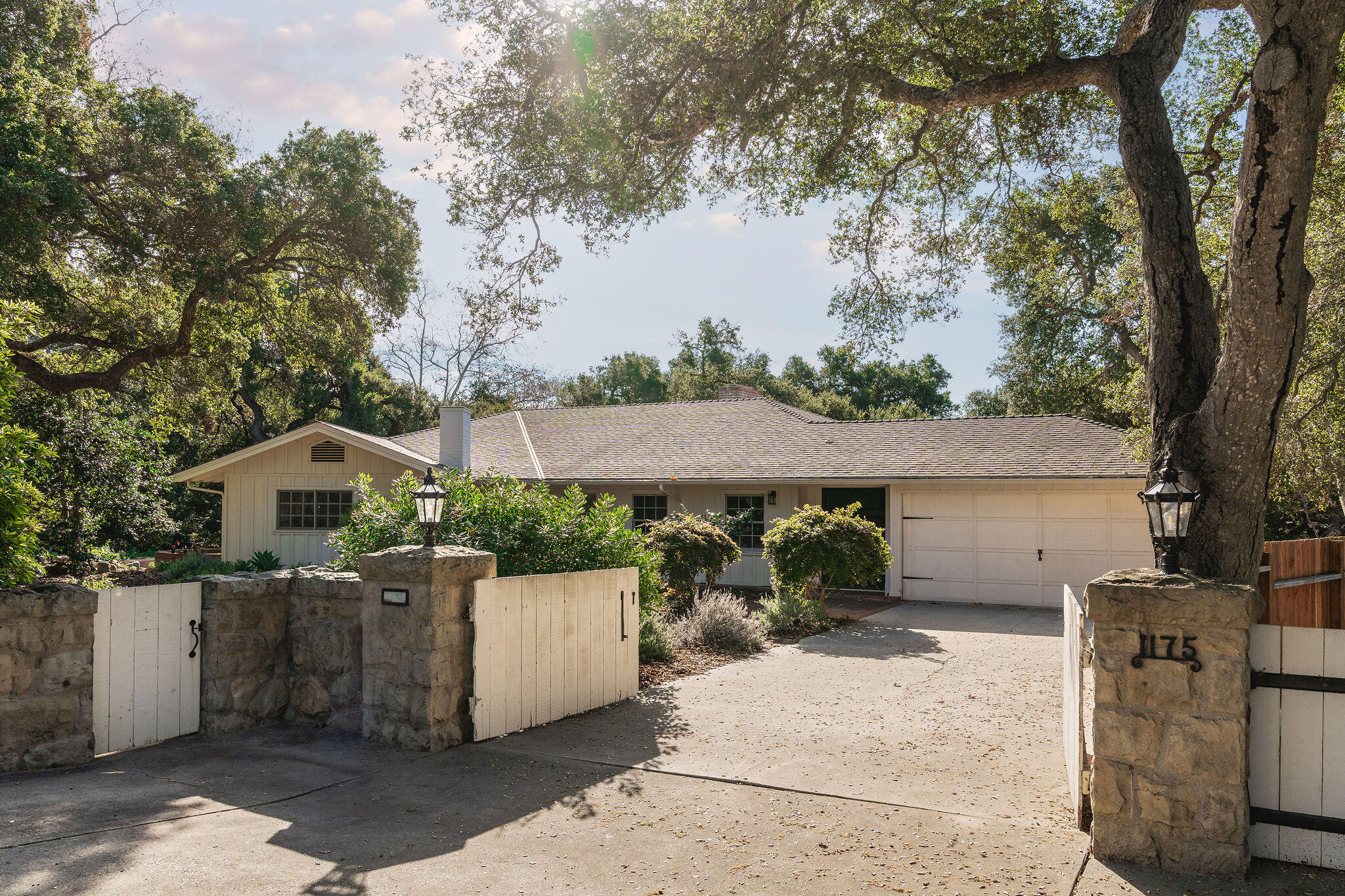 1175 E Mountain Drive