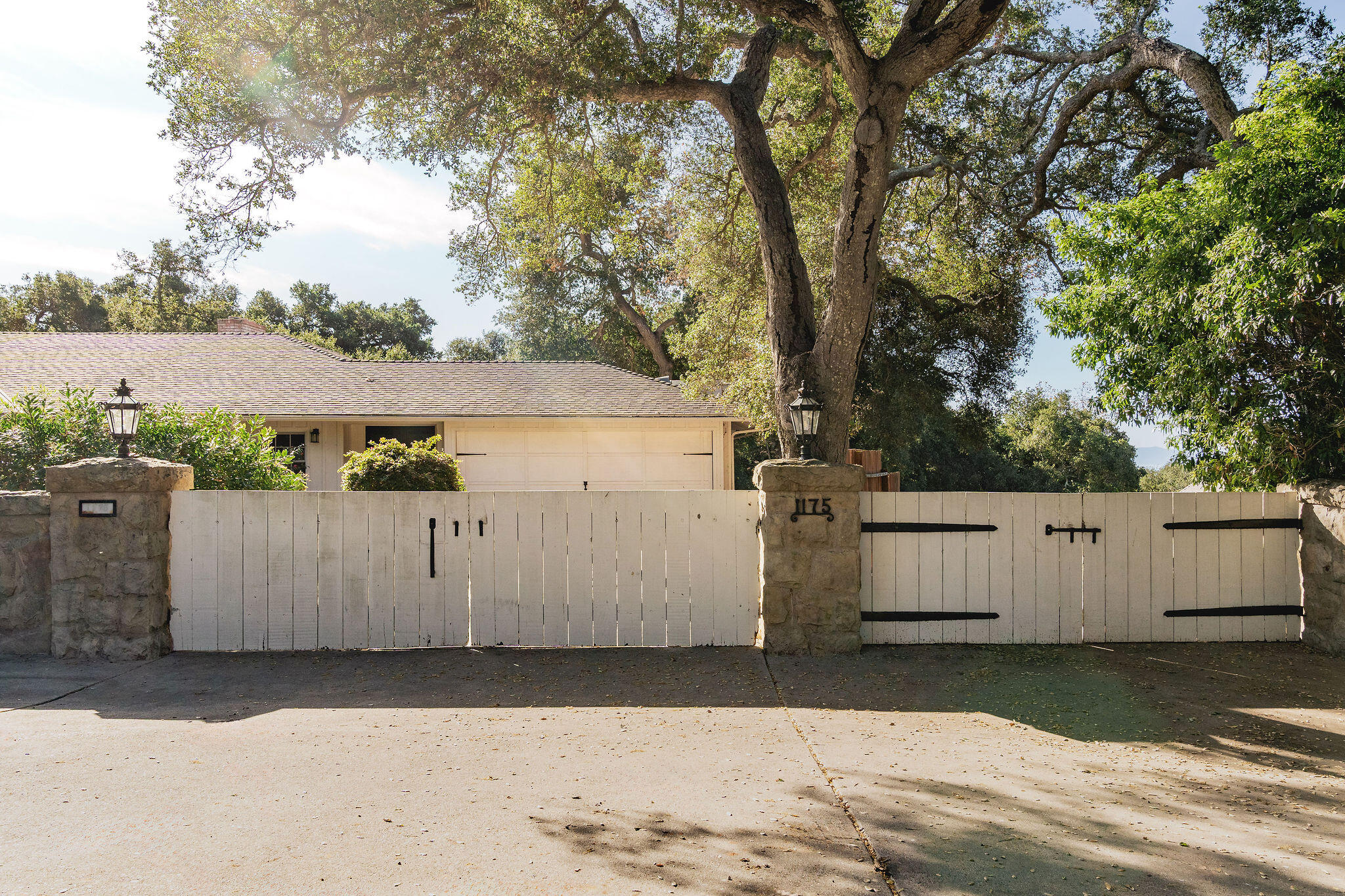 1175 E Mountain Drive