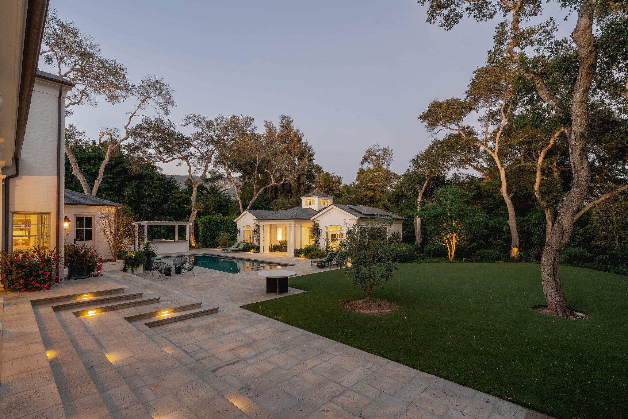 260 Oak Road
