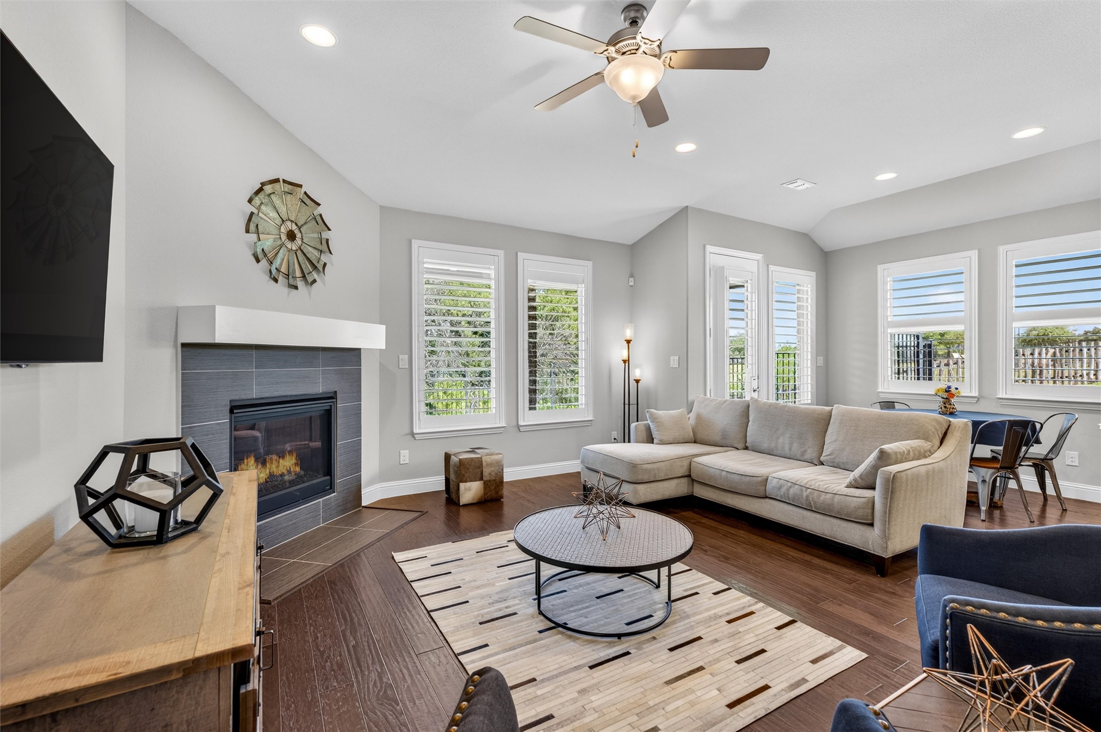 2552 Barton Creek Boulevard