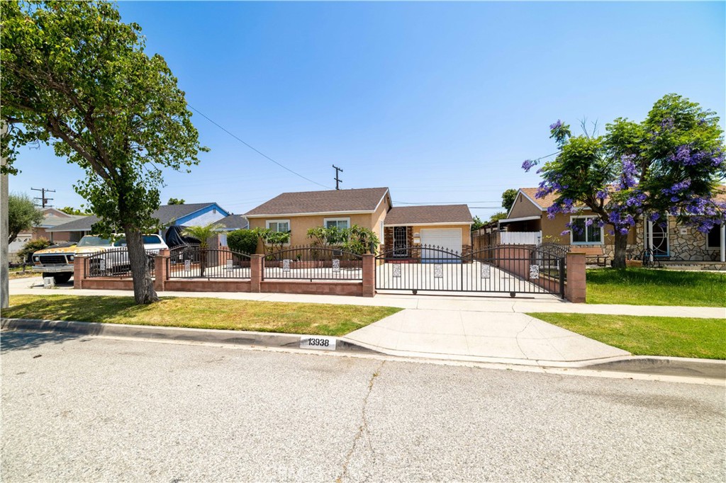 13938 Halcourt Avenue