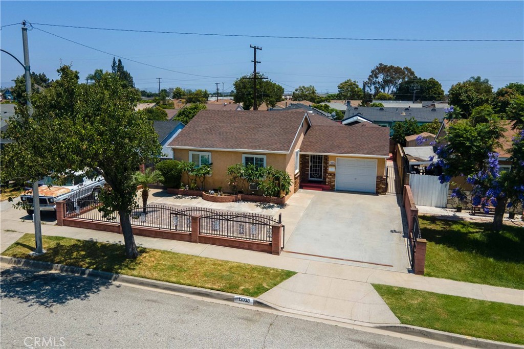 13938 Halcourt Avenue