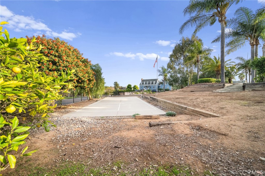 109 Lake Ridge Circle