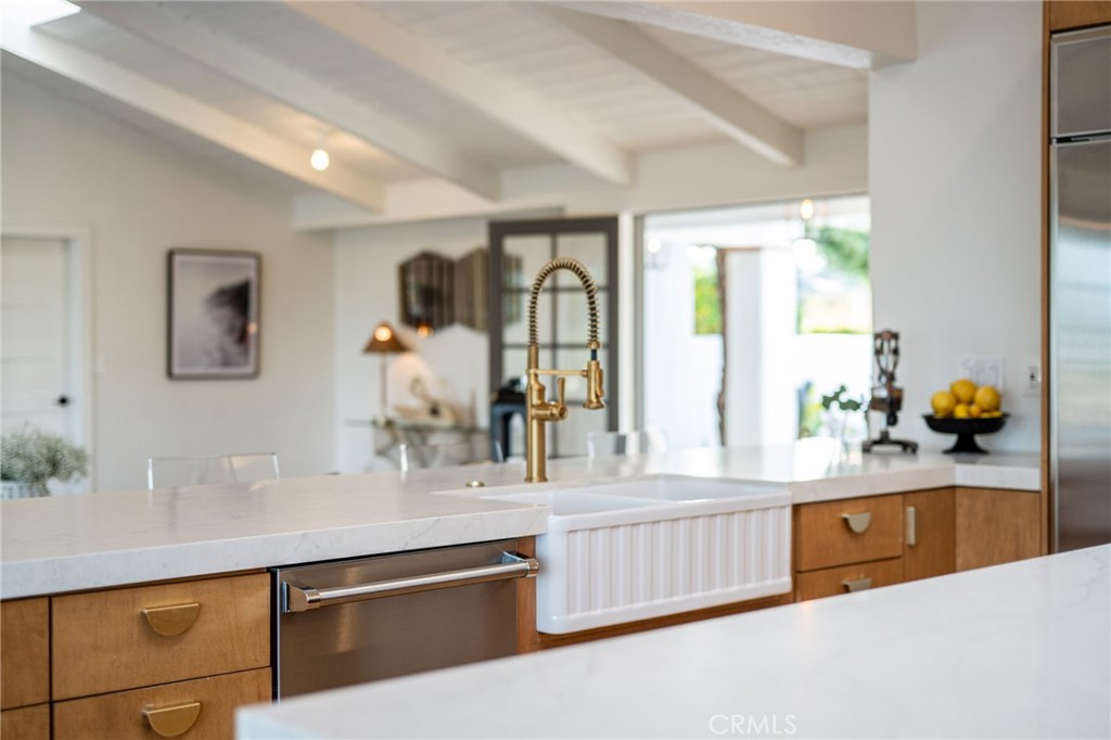 109 Lake Ridge Circle