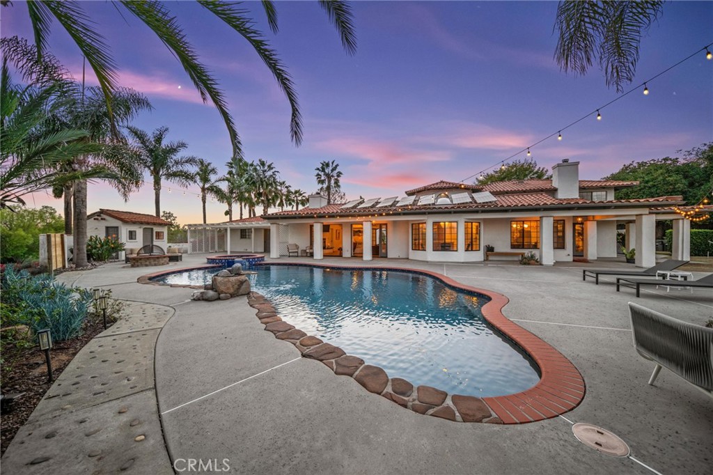 109 Lake Ridge Circle