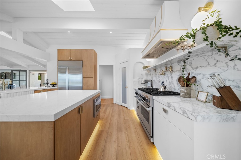 109 Lake Ridge Circle