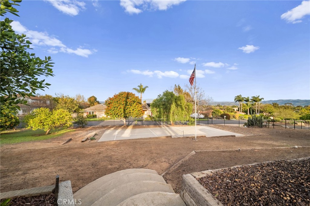 109 Lake Ridge Circle