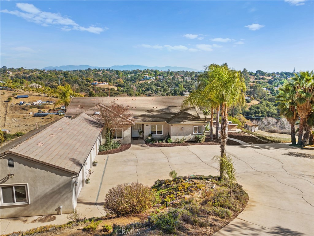 2240 Aqua Hill Road