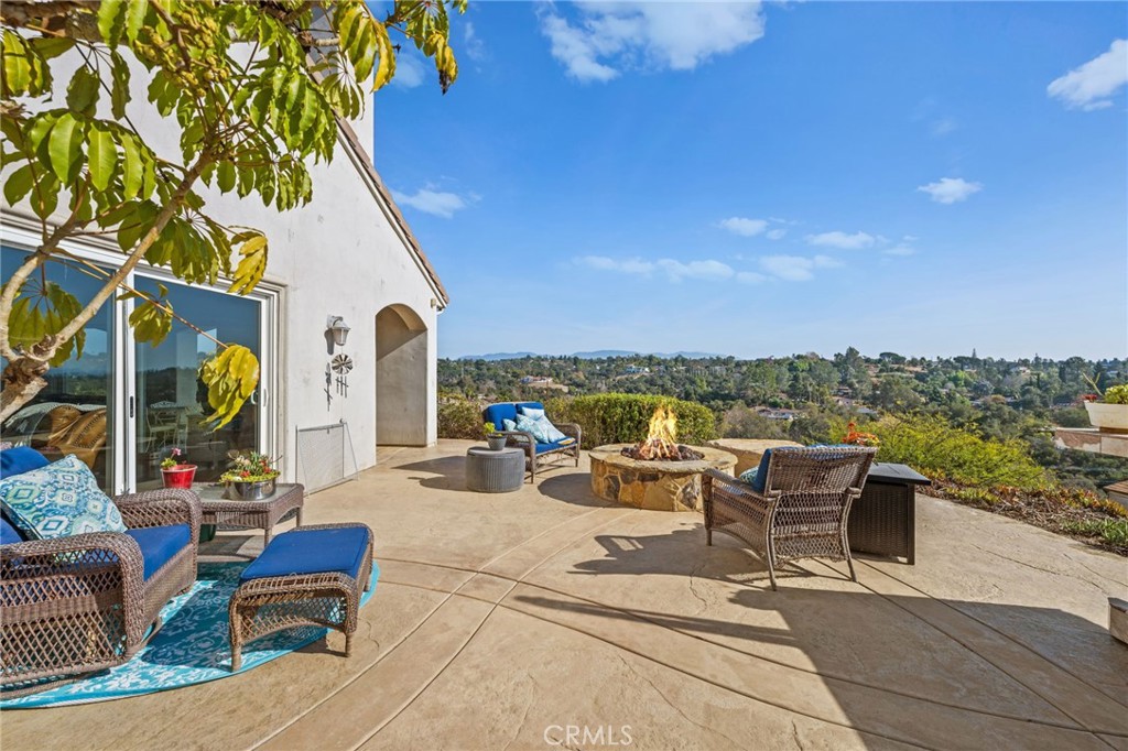 2240 Aqua Hill Road