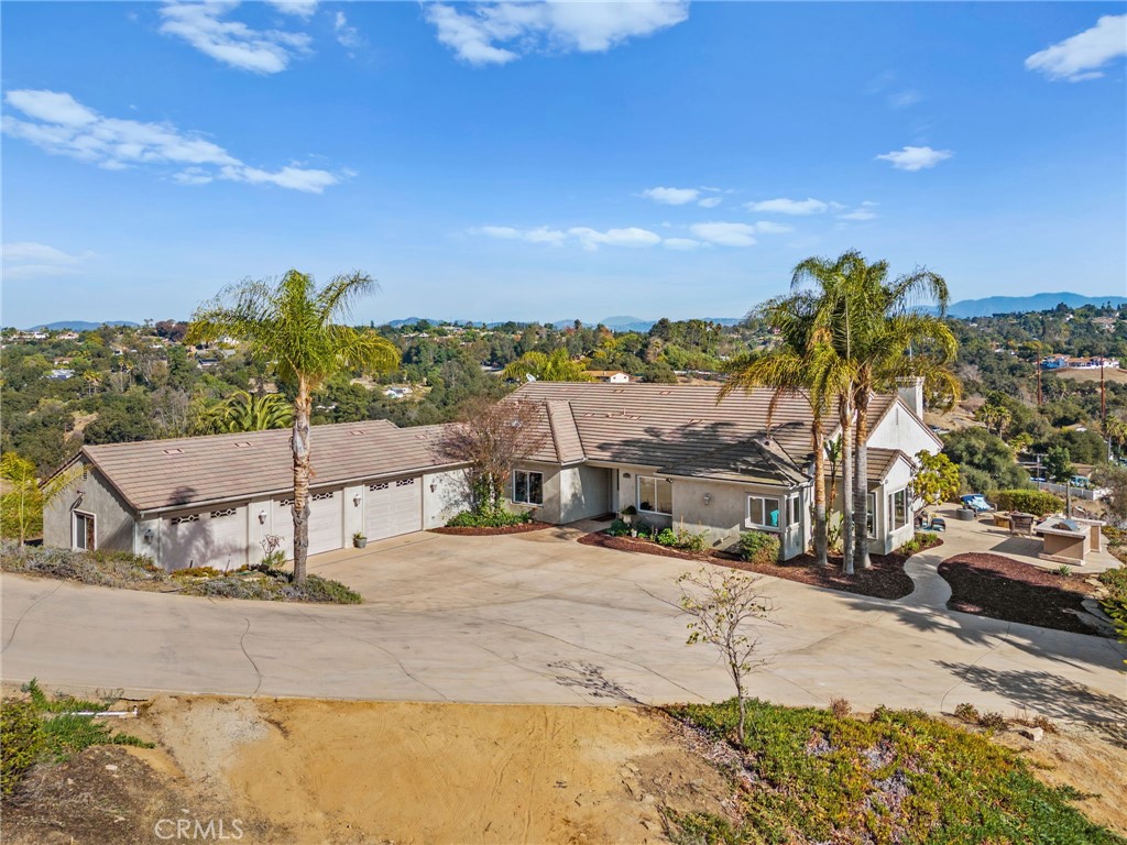 2240 Aqua Hill Road